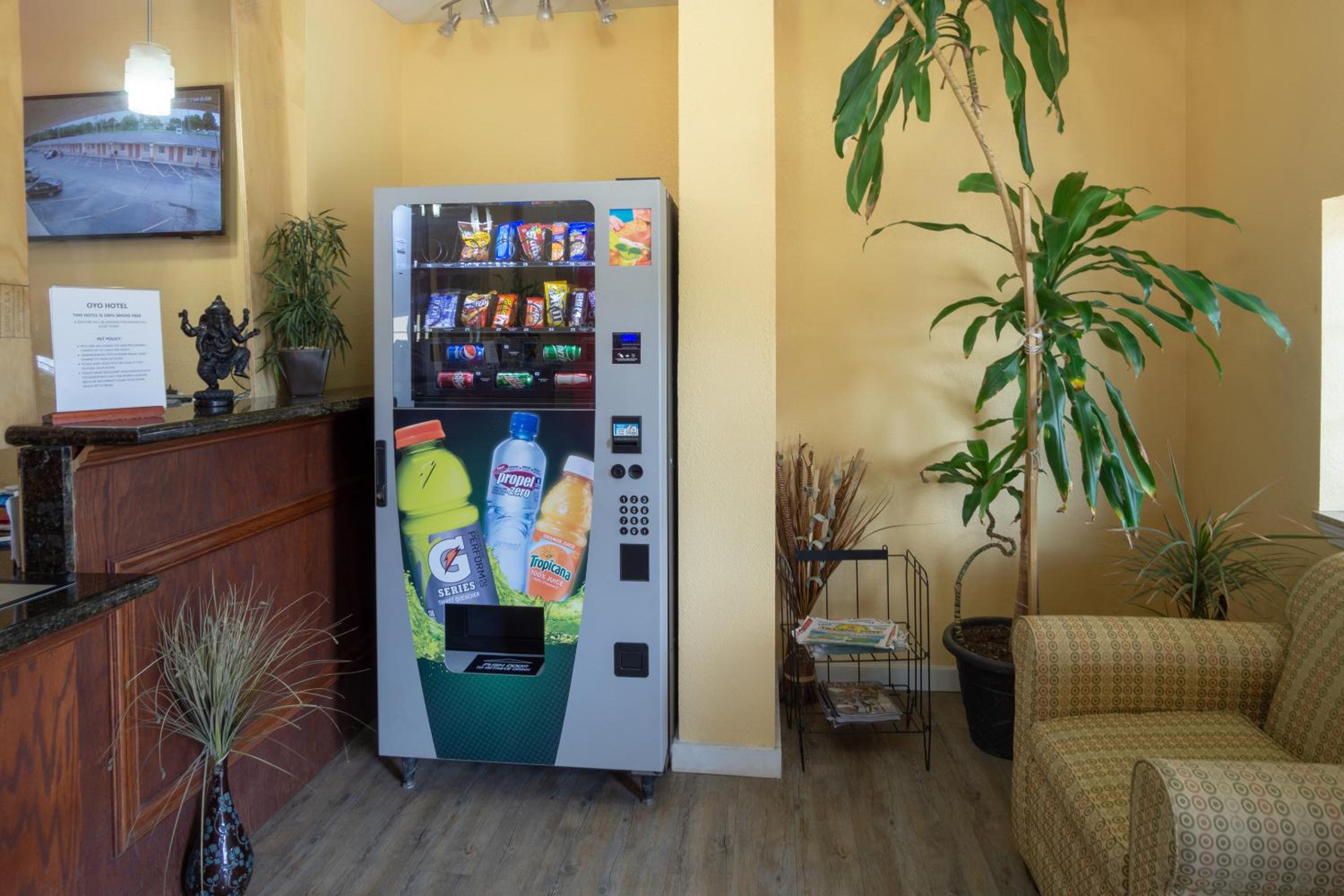 Woodridge Inn and Suites