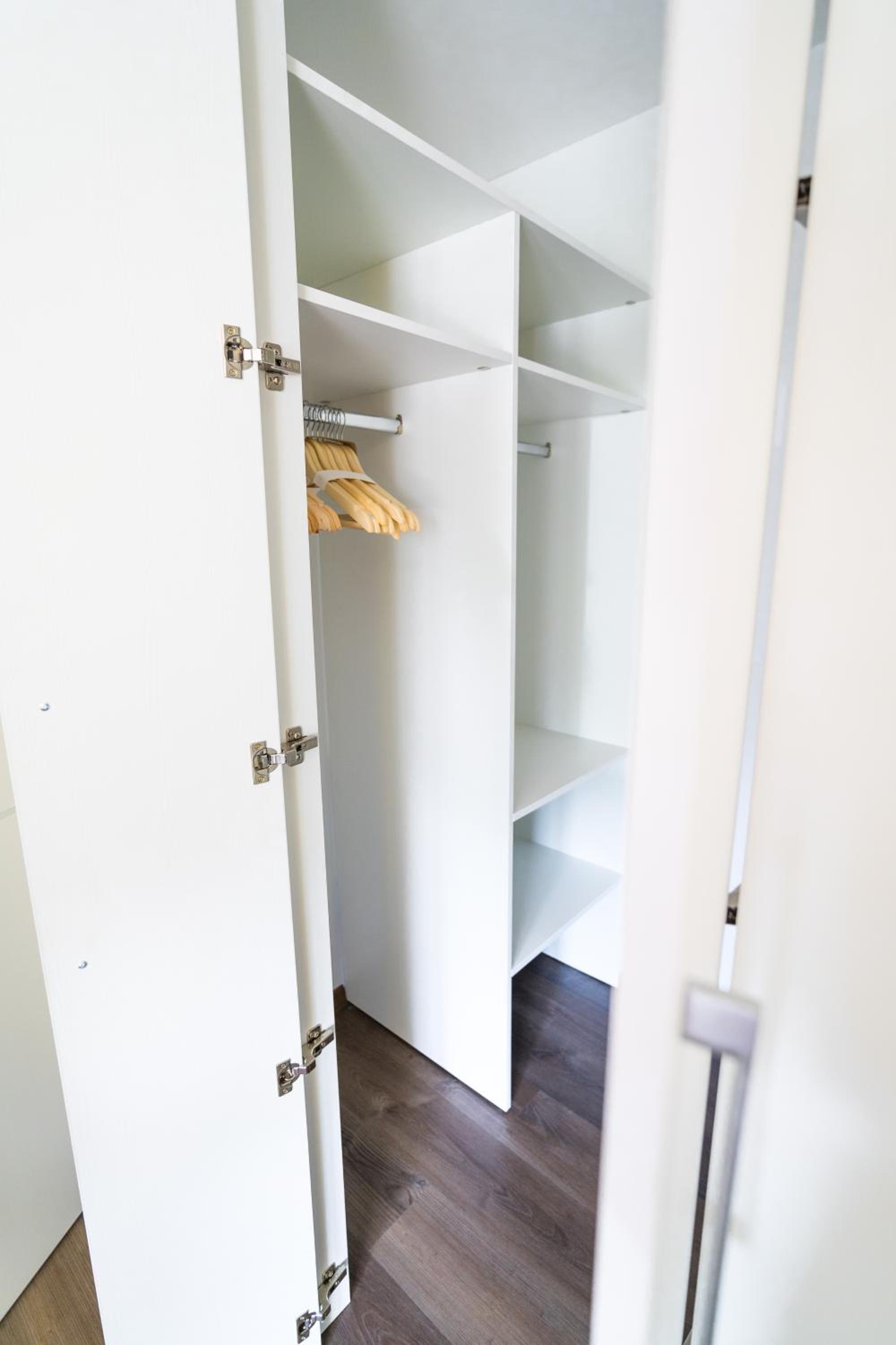 Luxury Mountain View Apartment view 4