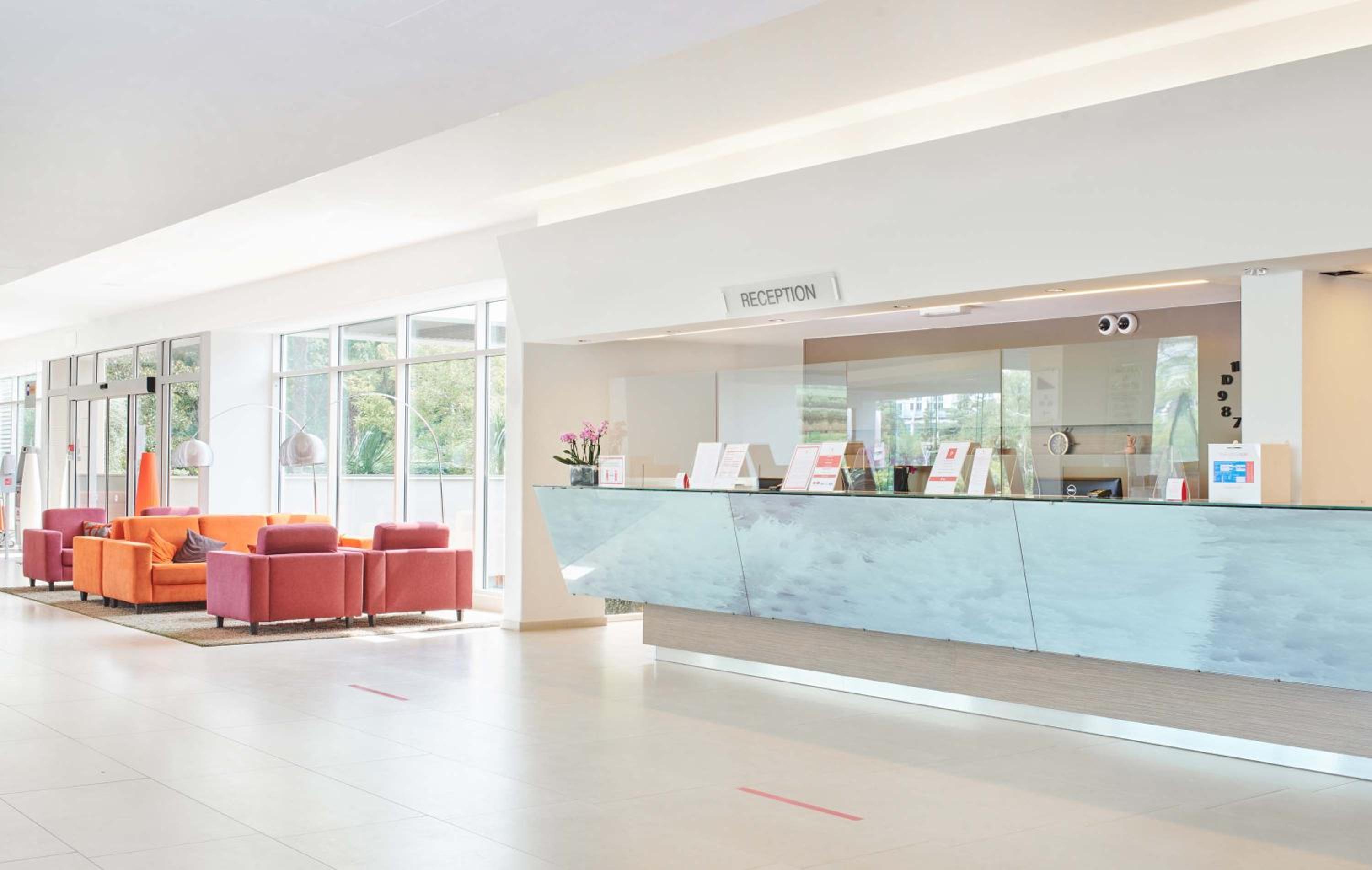 Hotel Mediteran Plava Laguna - Property Image 17