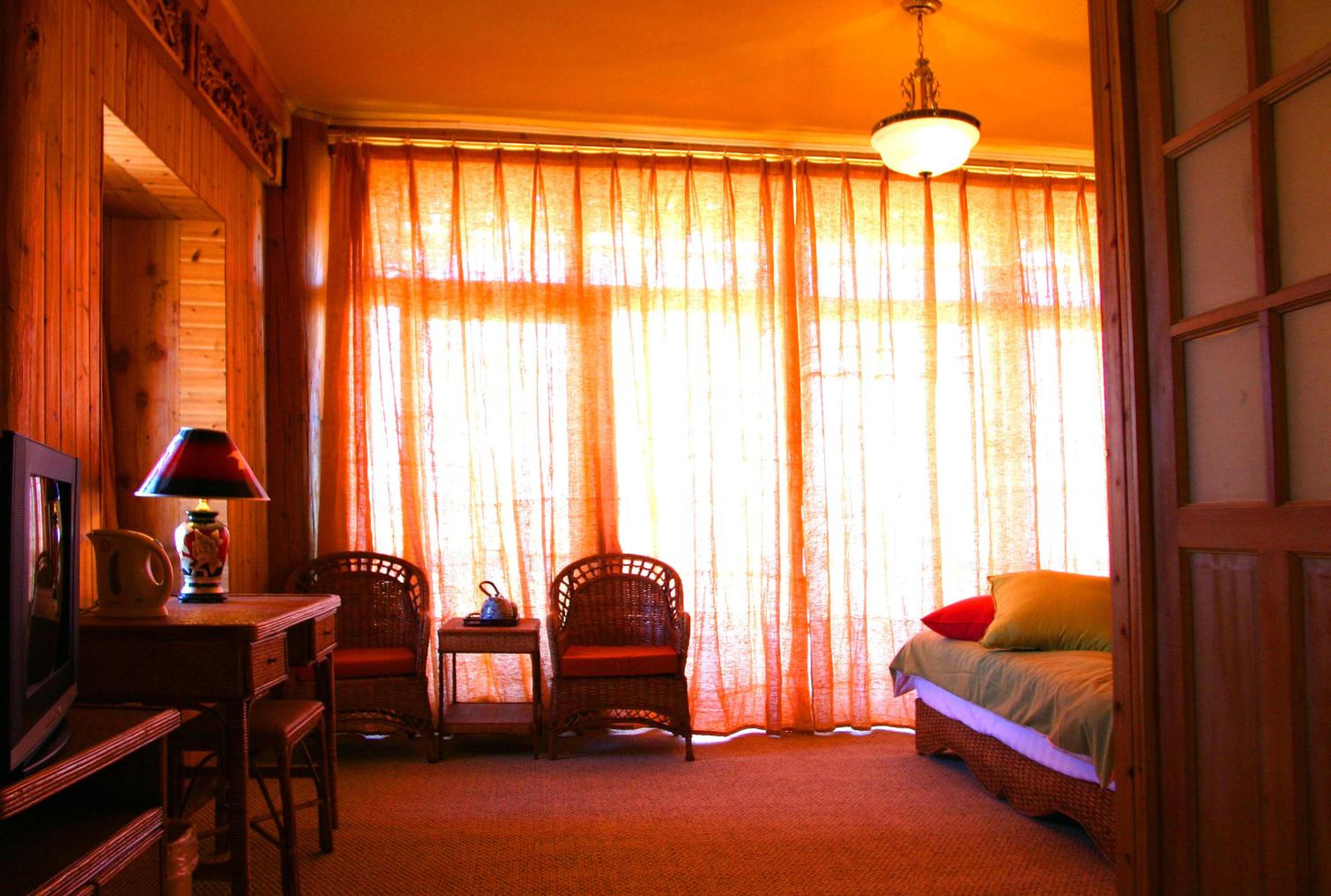 Shangri-La Lao Shay Youth Hostel