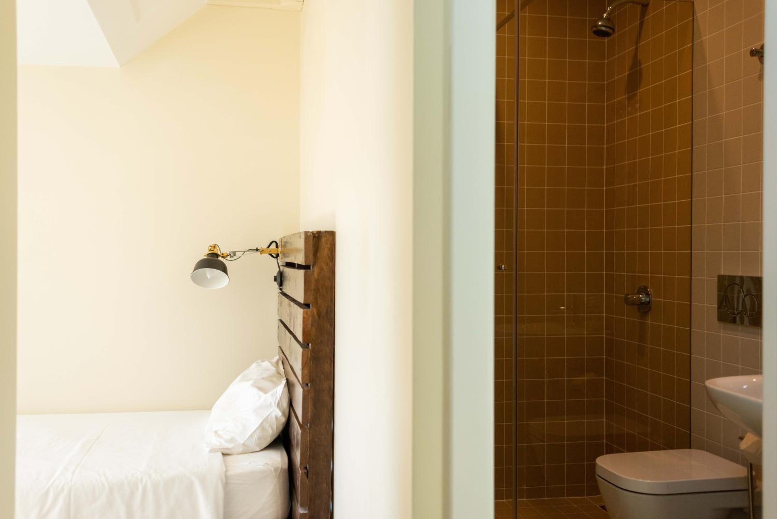 Sant Jordi Hostels Lisbon