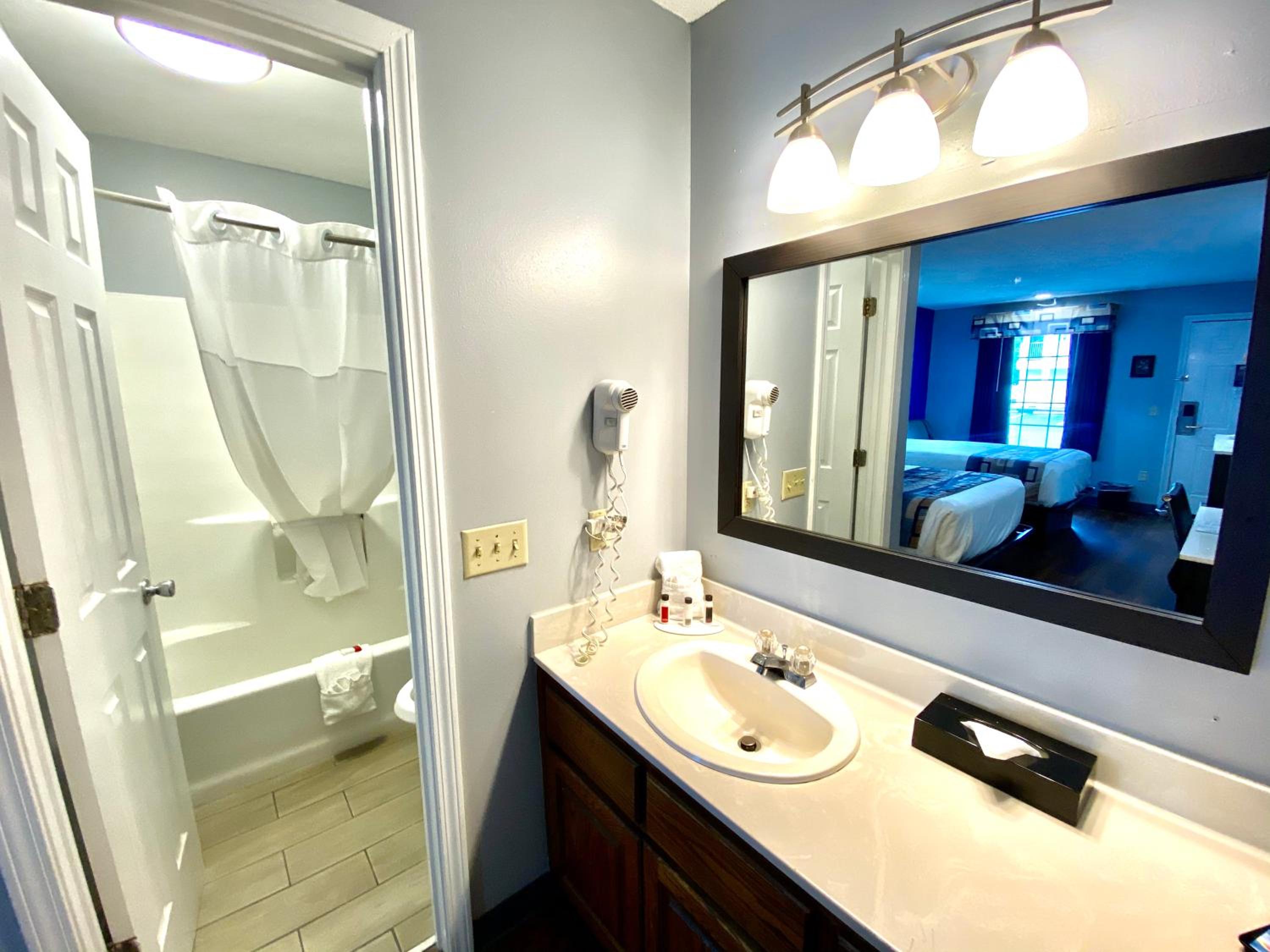 Baymont by Wyndham Albany at Albany Mall view 3
