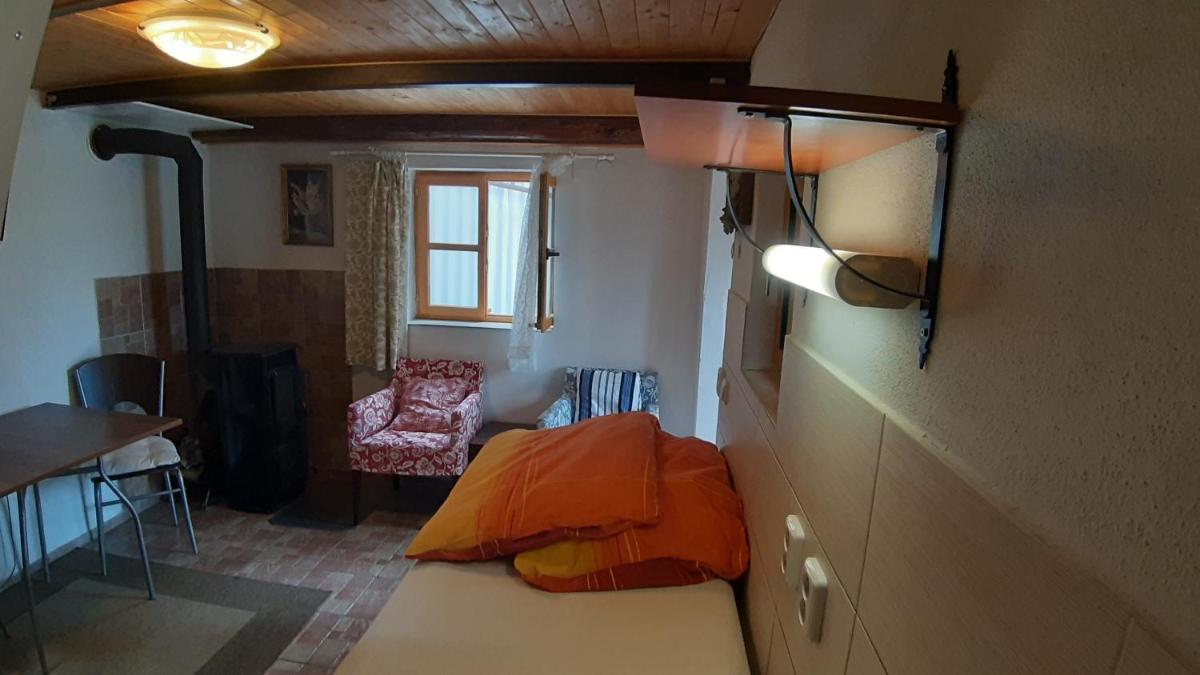 Photo 9