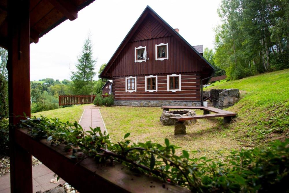 Roubenka Terezka view 3