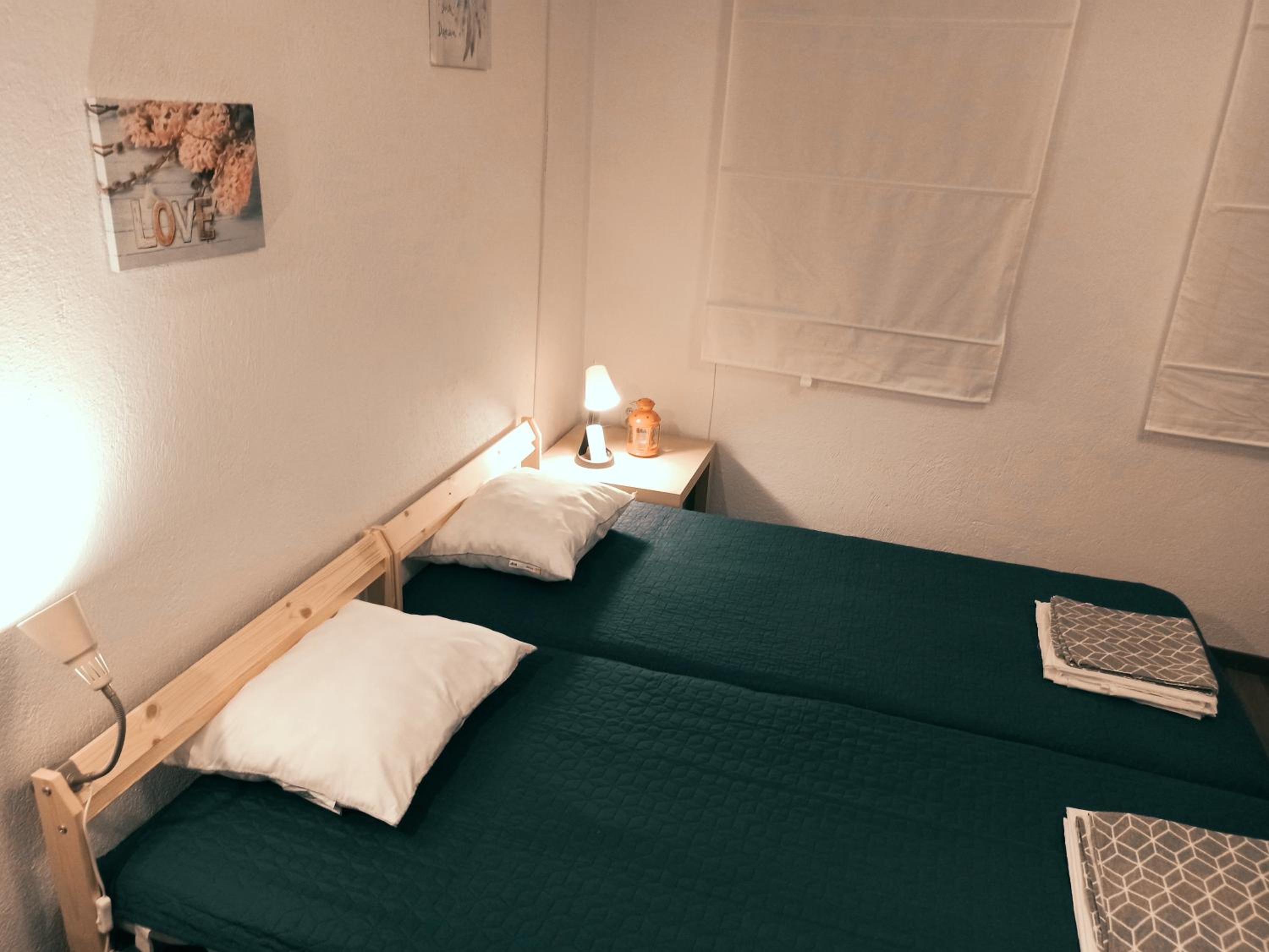 PIJAMA HOUSE - Bike & Bed view 2