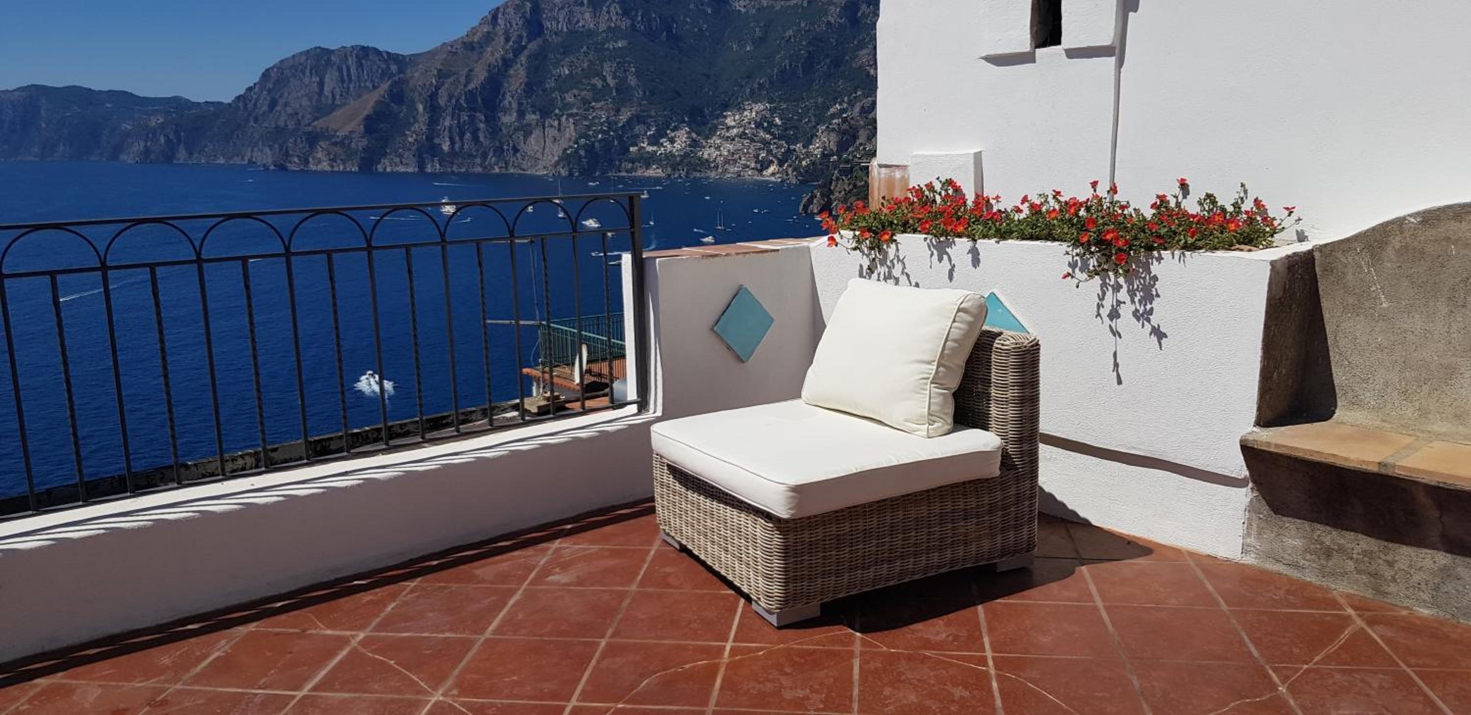 Casa Ella with Private Parking