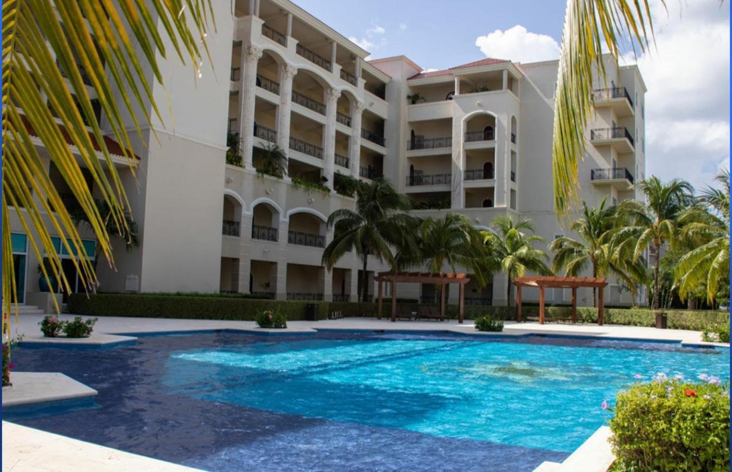 Landmark by Villas Segovia view 3