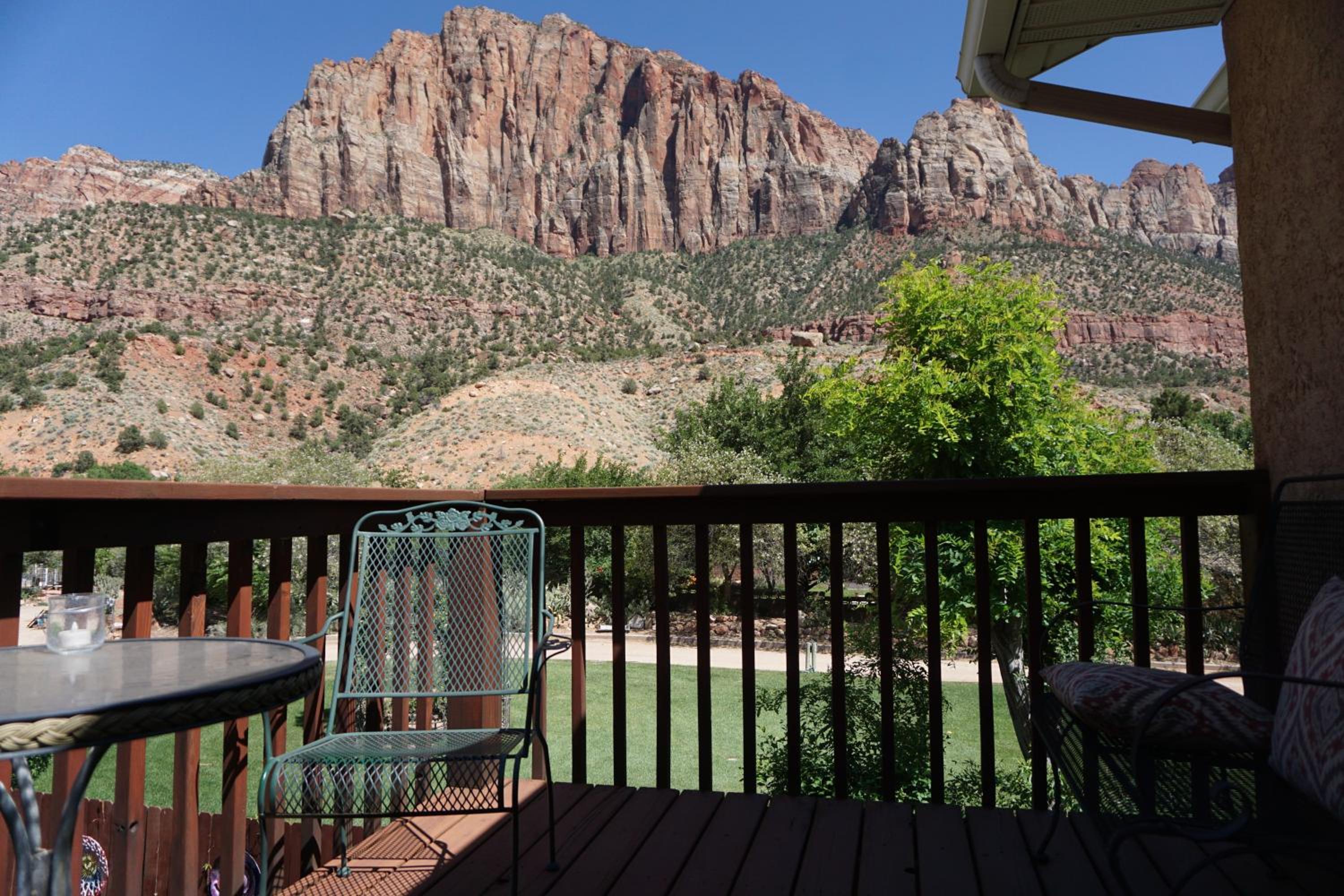 Harvest House Inn view 4