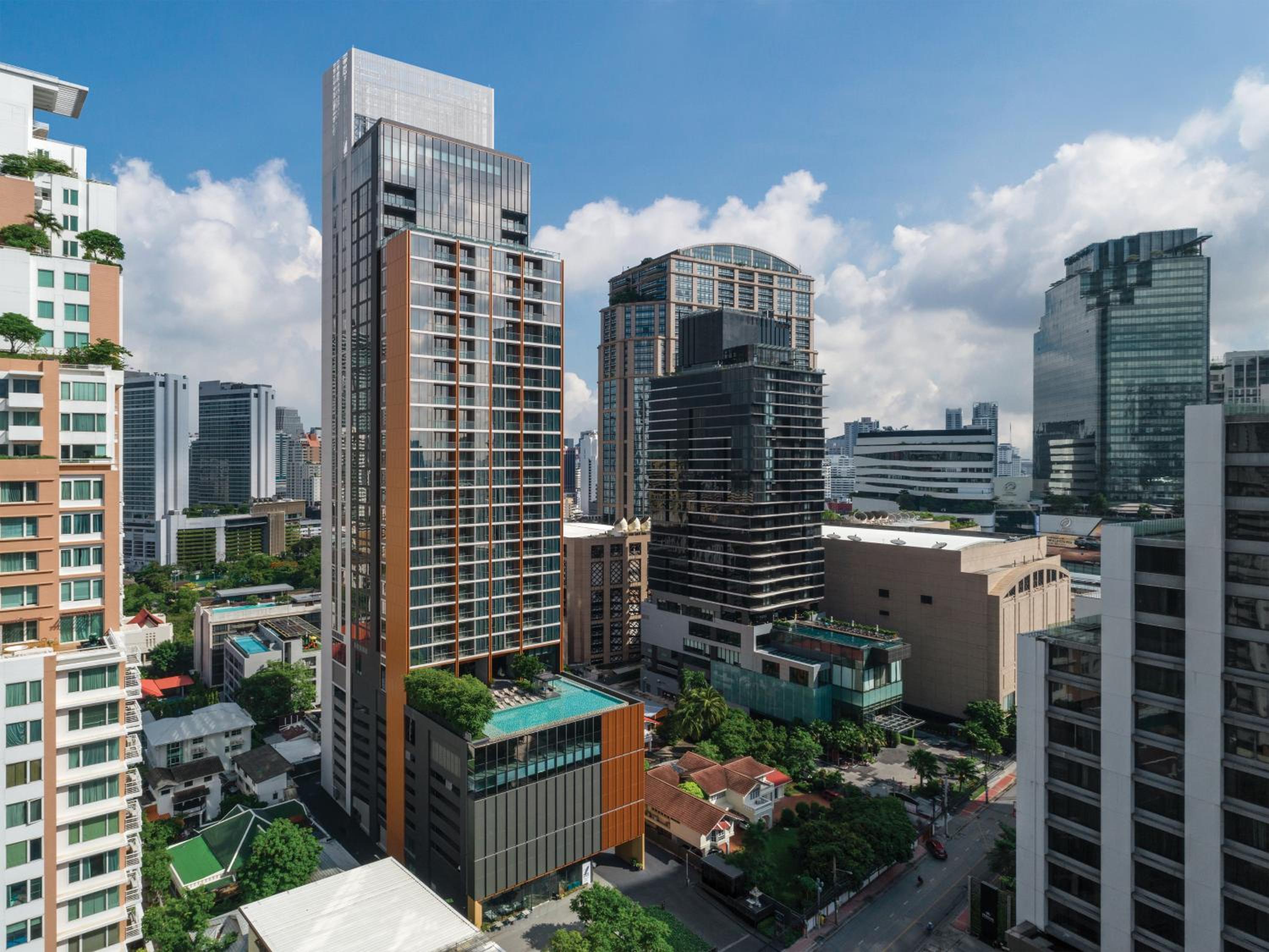 Hotel Oakwood Suites Bangkok - Image 1
