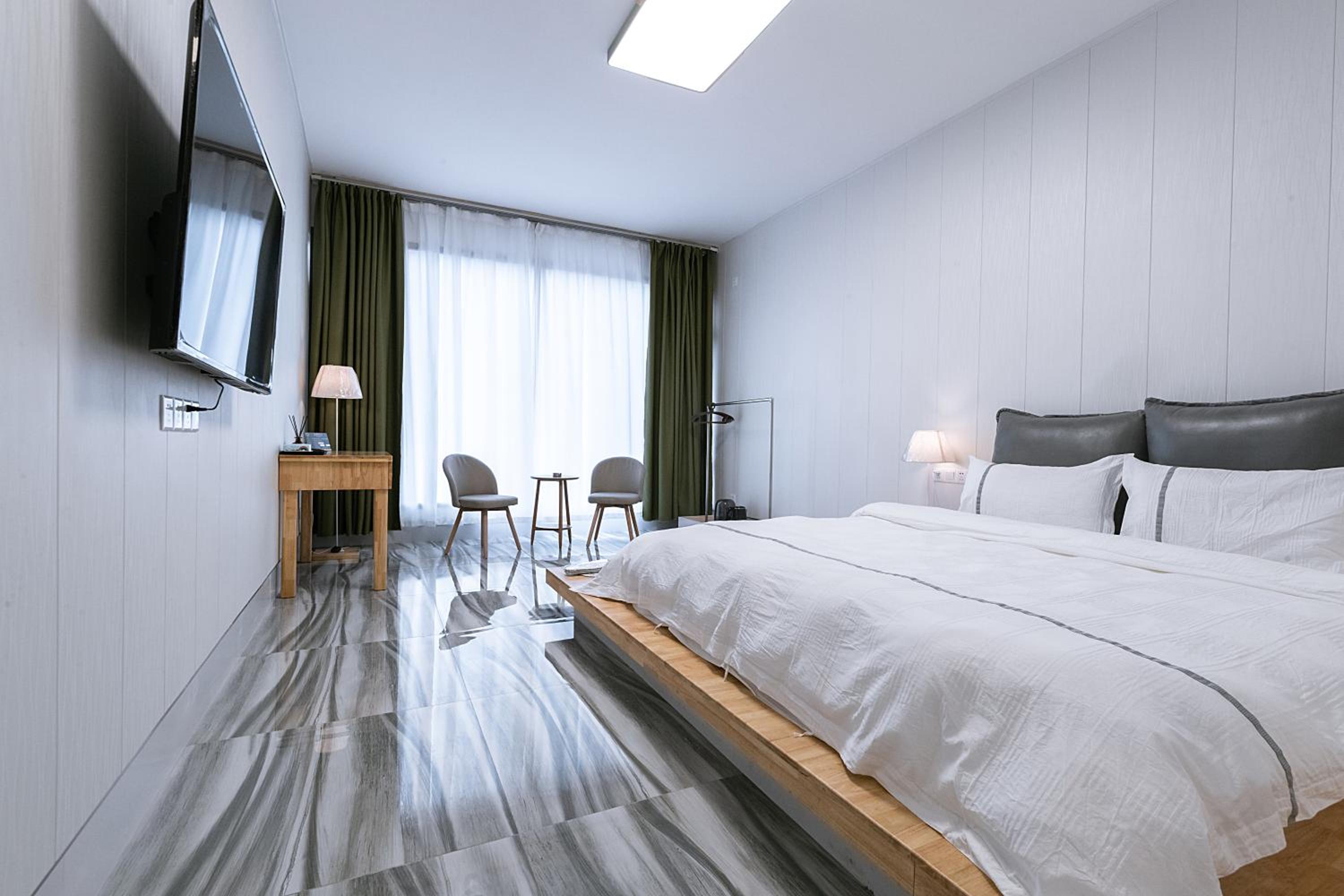 Luwei Guesthouse