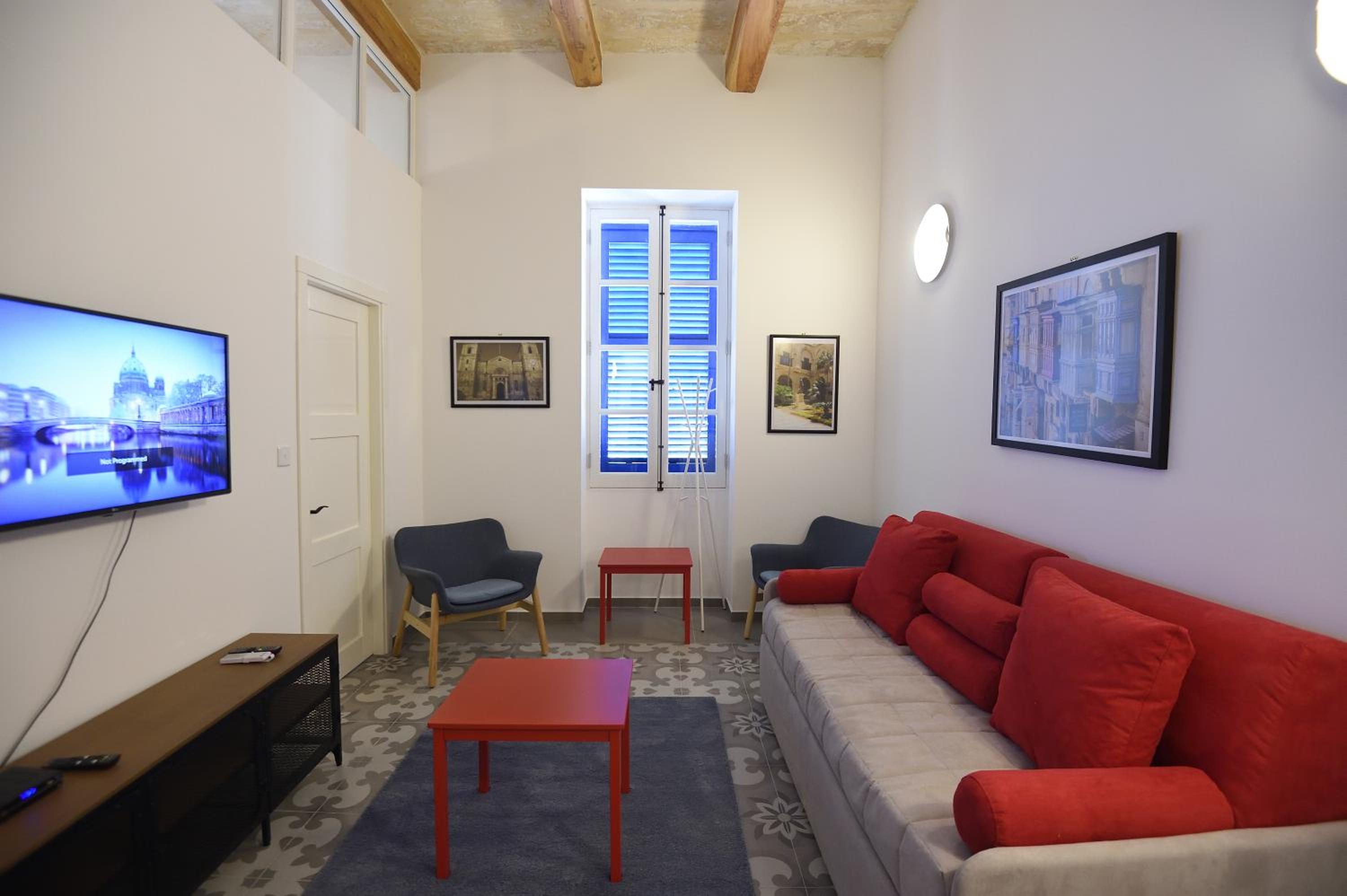 Grand Harbour Apartments view 3