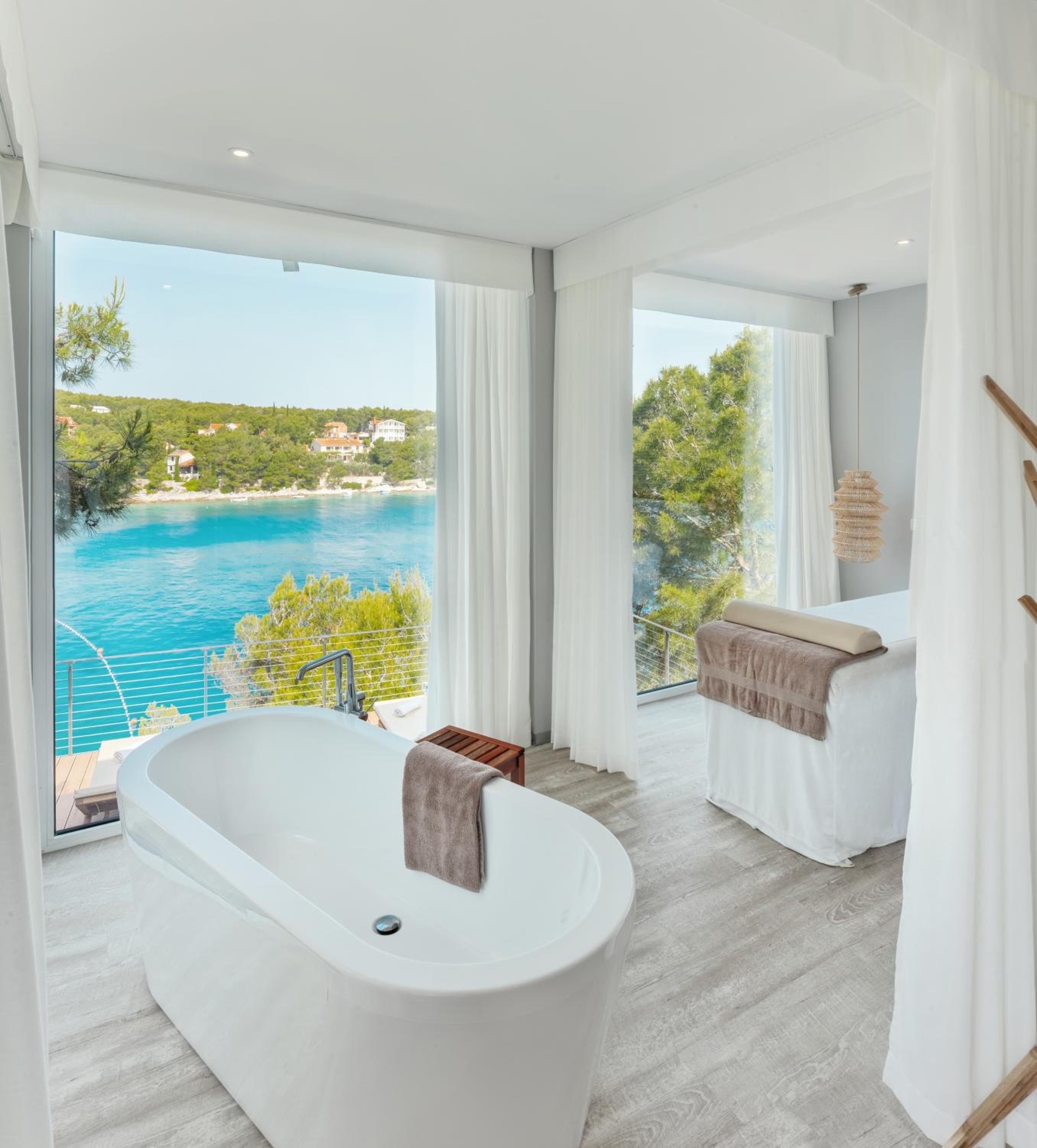 Gava Waterman Milna Resort – All Inclusive