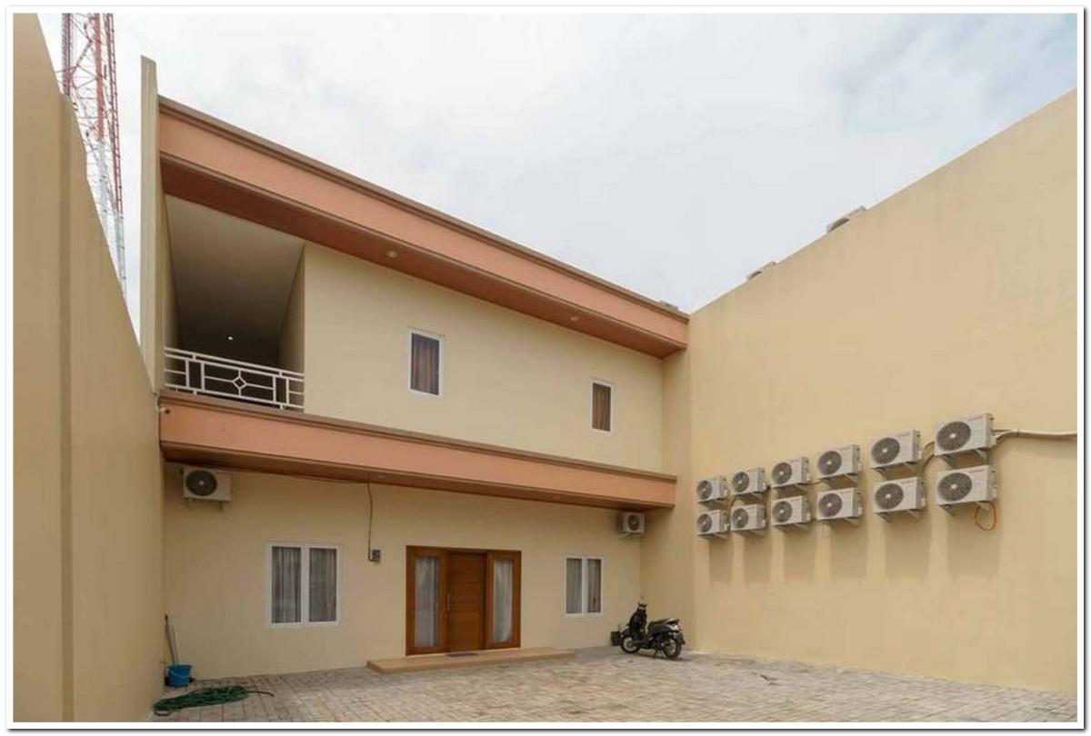 hotel building