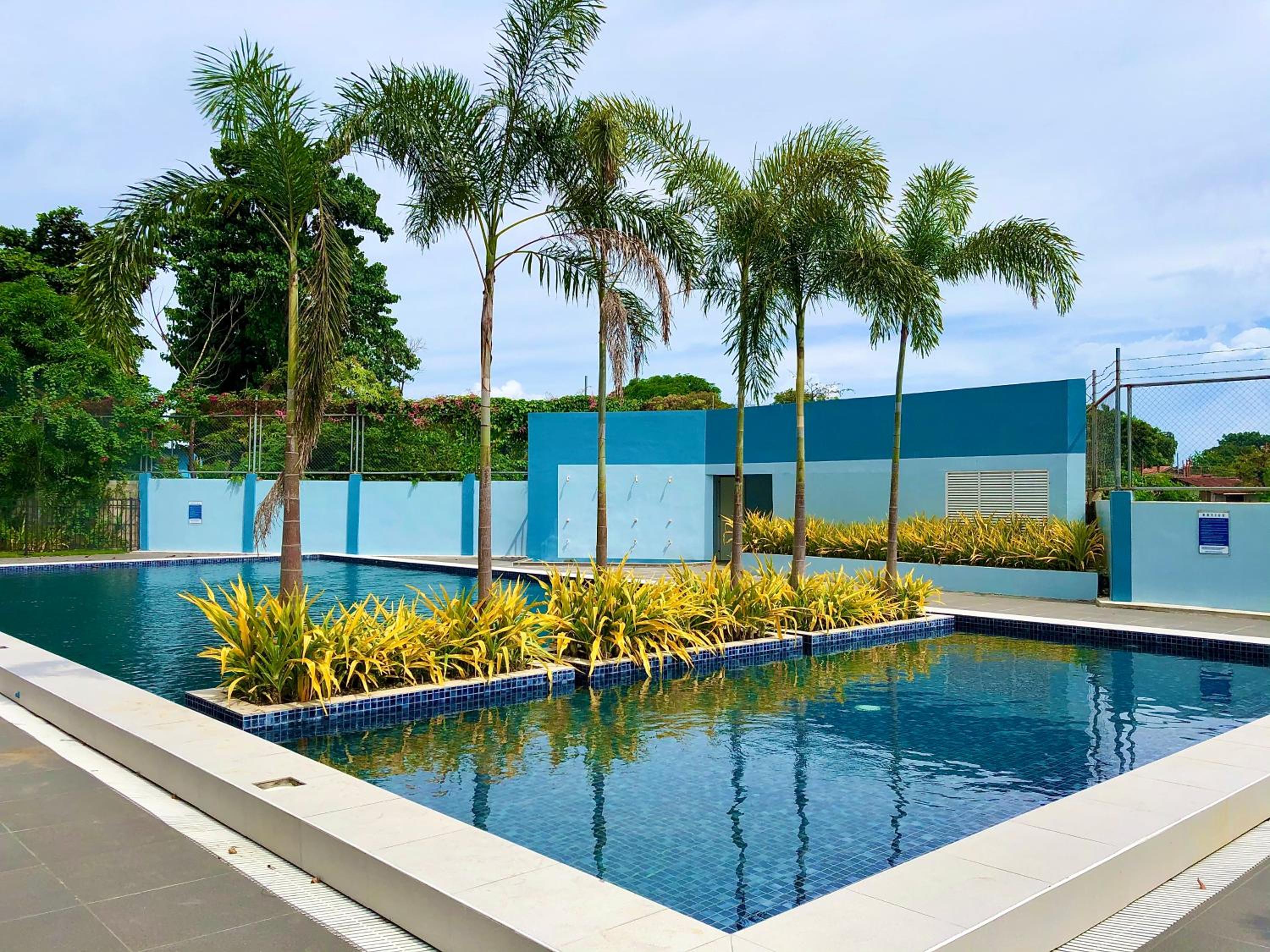 Condo w/ Balcony Near Mactan International Airport