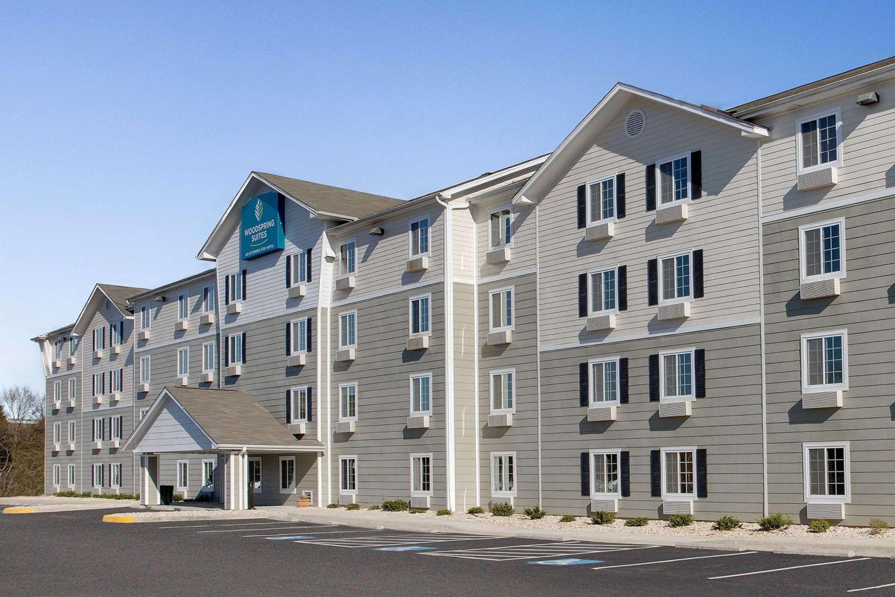 WoodSpring Suites Colonial Heights Fort Lee
