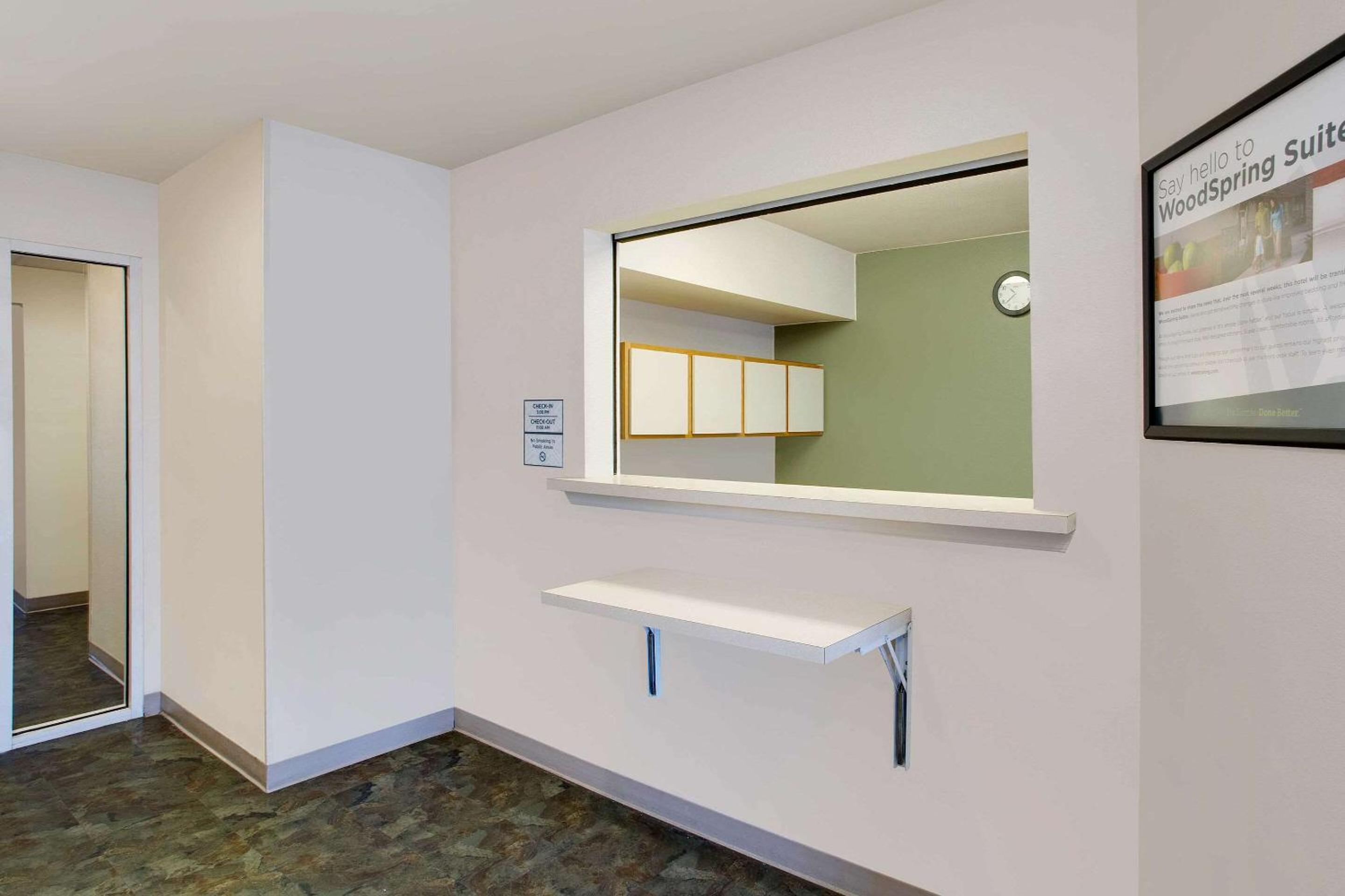 WoodSpring Suites Colonial Heights Fort Lee