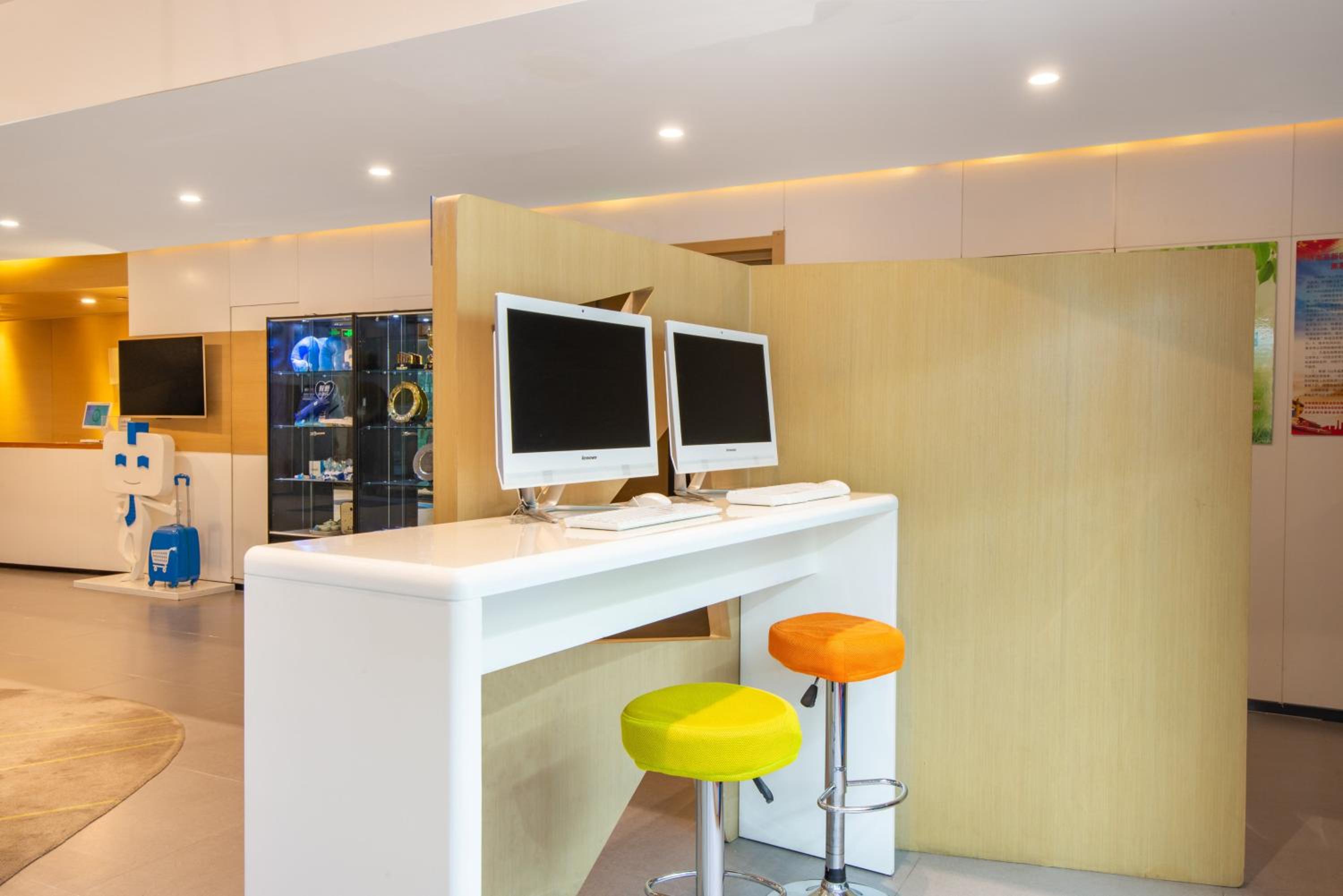 Jinan Vacations - Holiday Inn Express Jinan High-Tech Zone, an IHG Hotel - Property Image 4