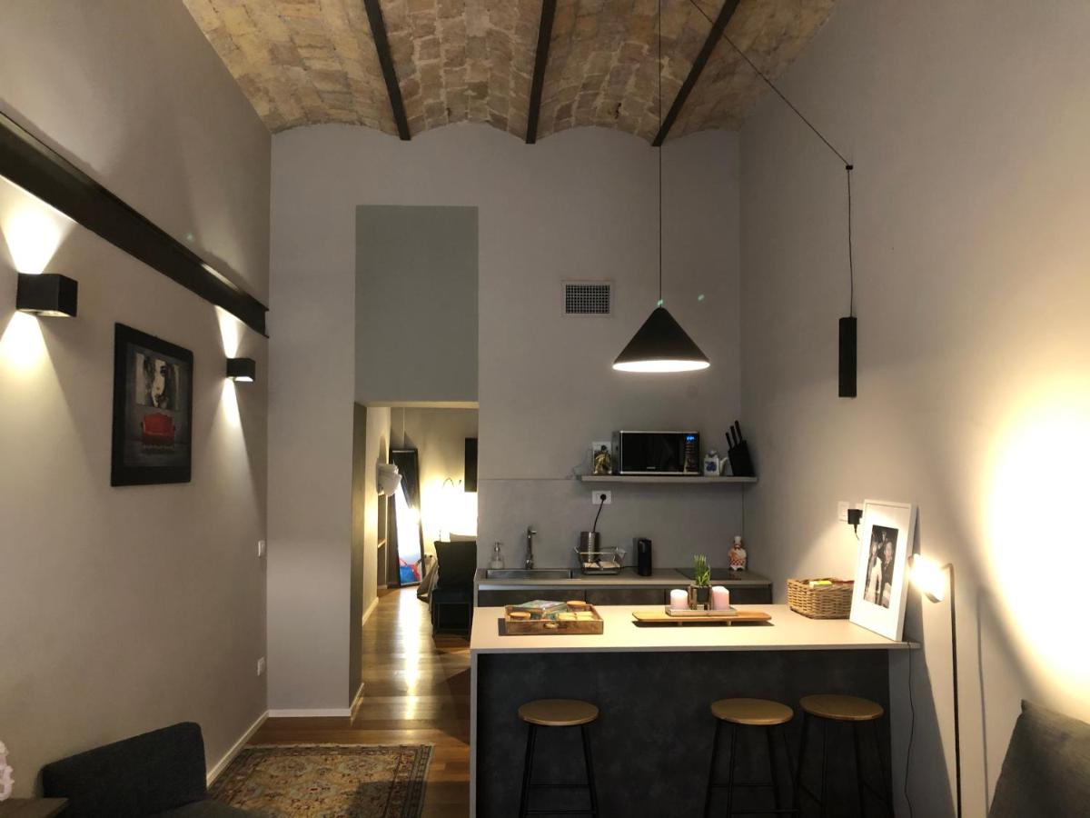 Home in Trast
