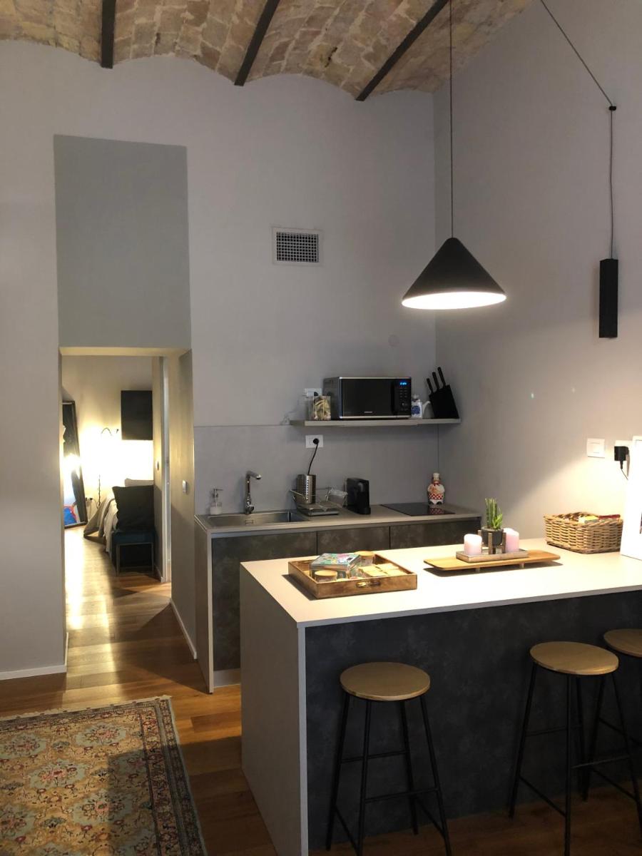 Home in Trast