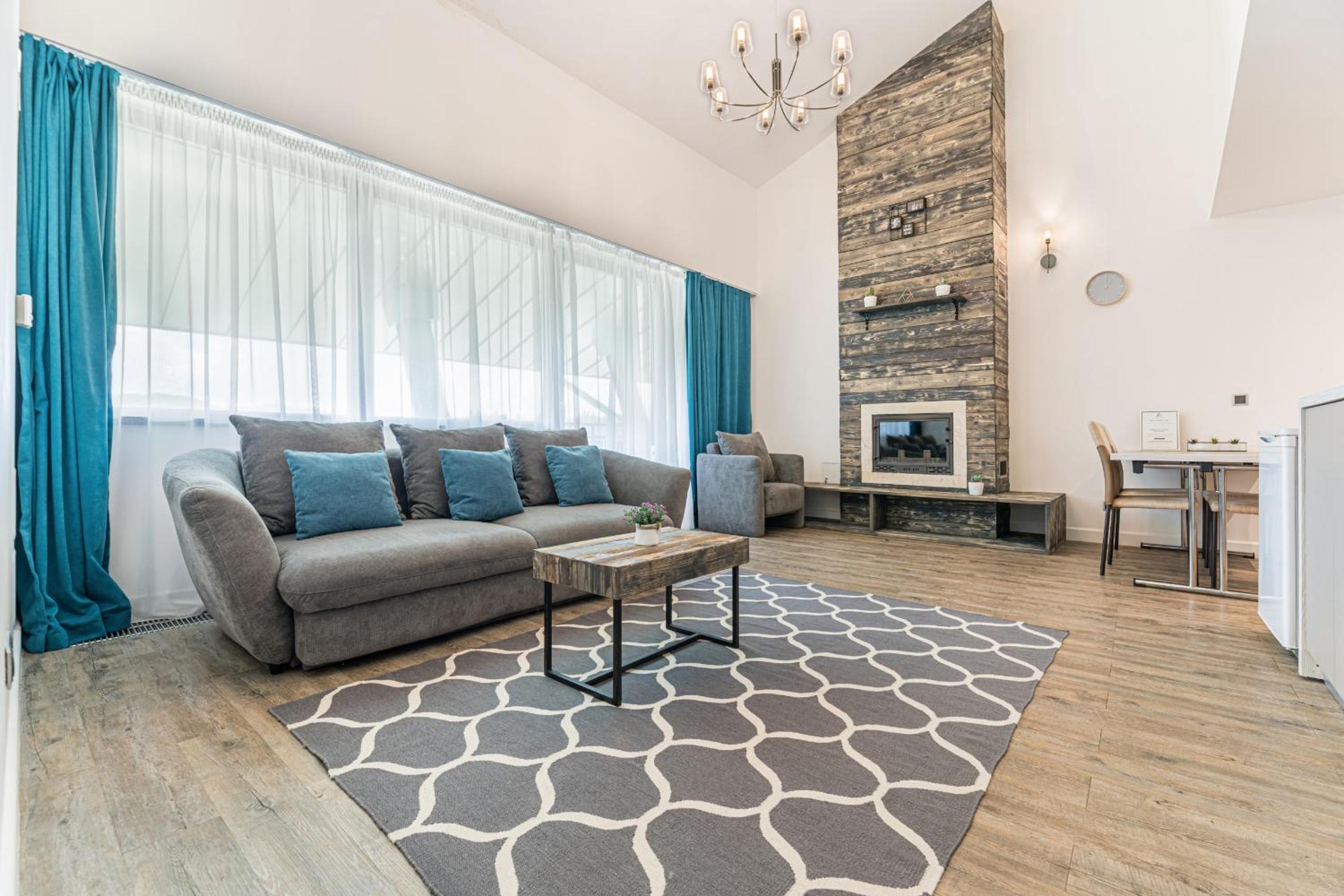 Pine Woods Apartment B35 in Silver Mountain view 4