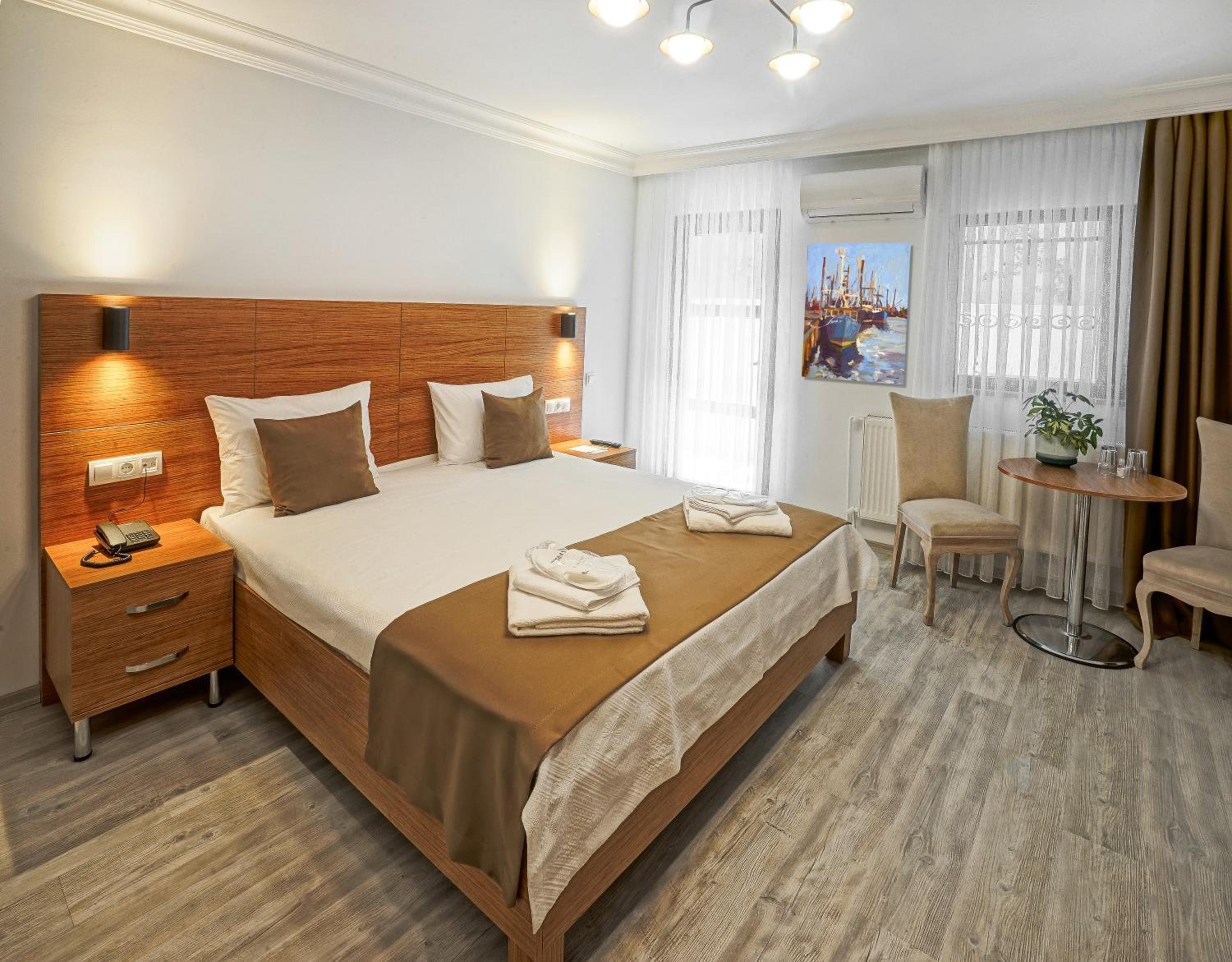 Class Hotel Bosphorus With Jacuzzi - Image 20