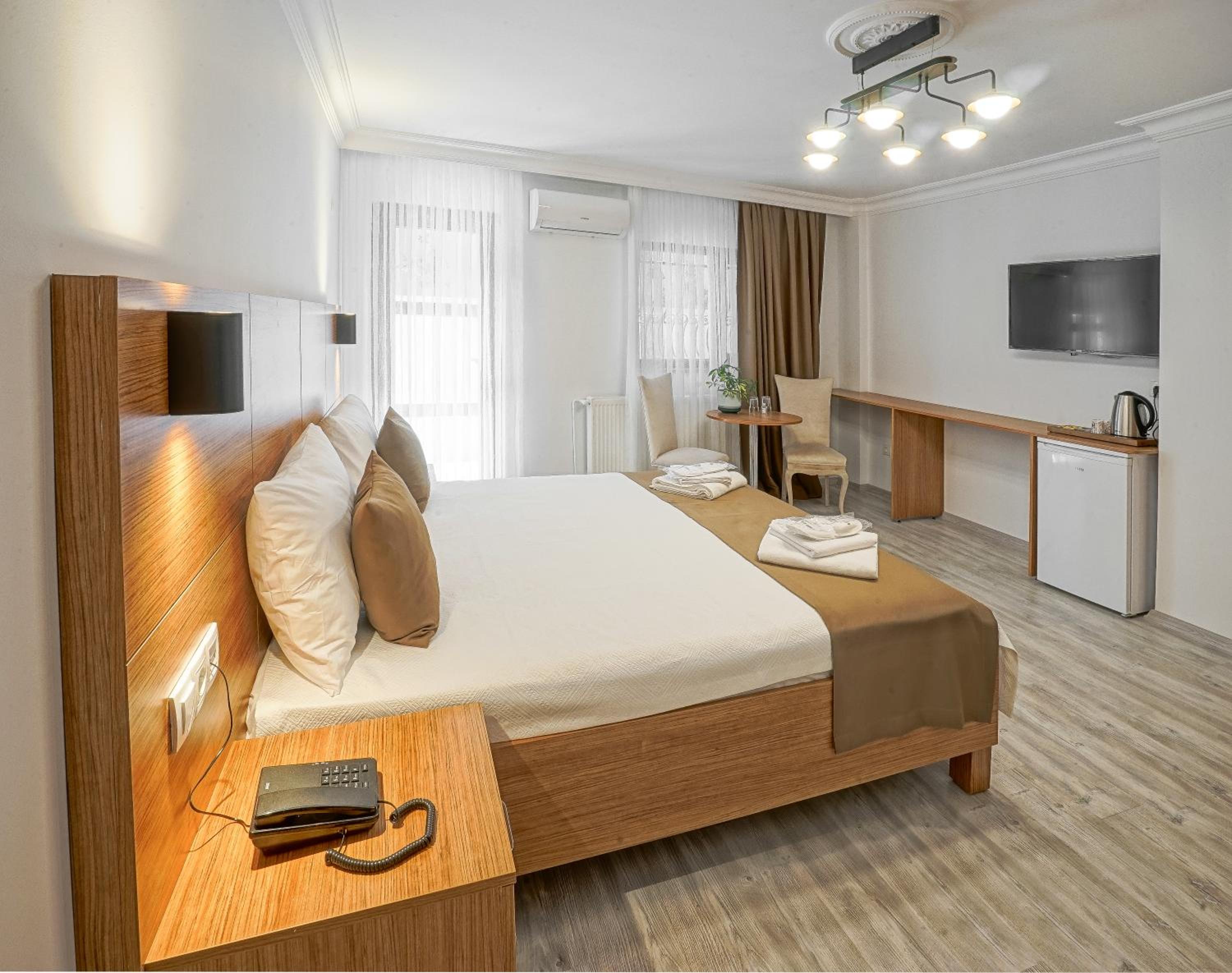 Class Hotel Bosphorus With Jacuzzi - Image 21