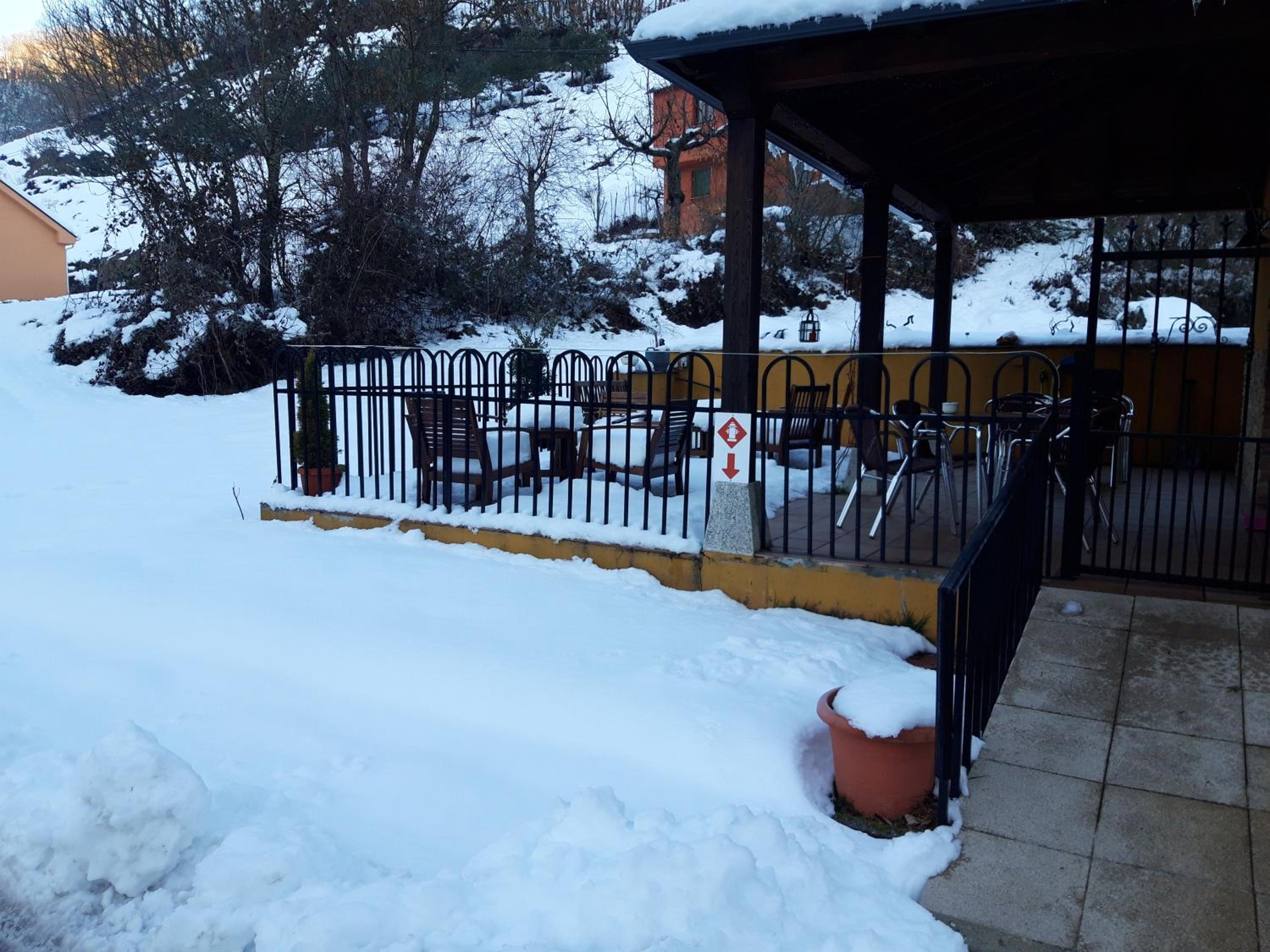 CASA ALTOBIERZO, 9 Habitaciones y 9 BAÑOS