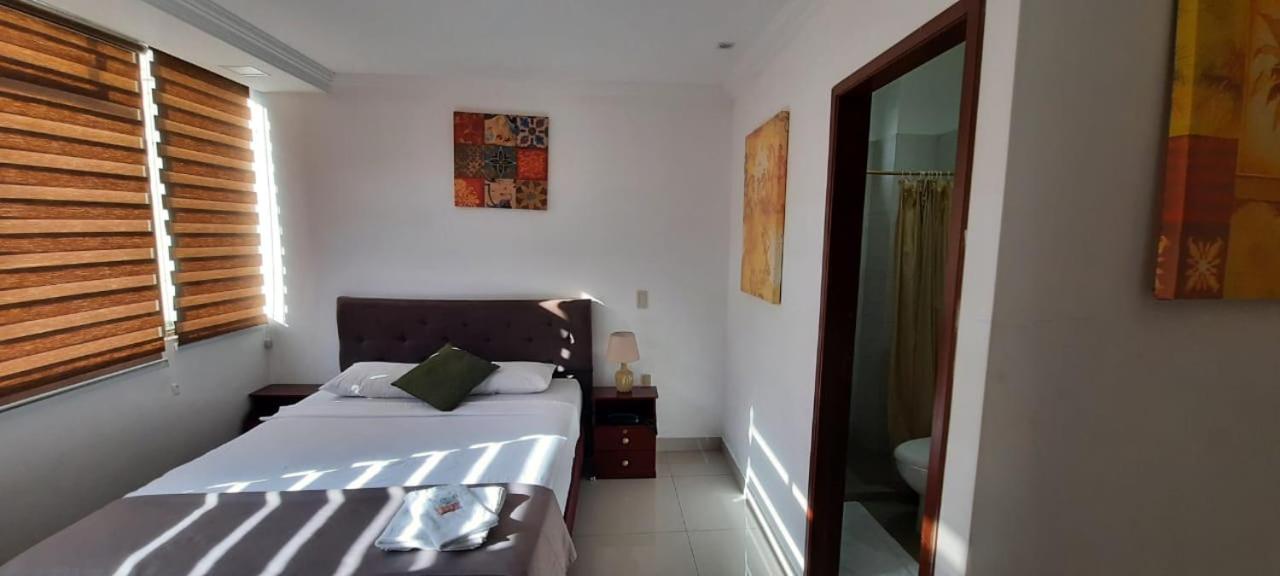 Hostal Perla Real Inn