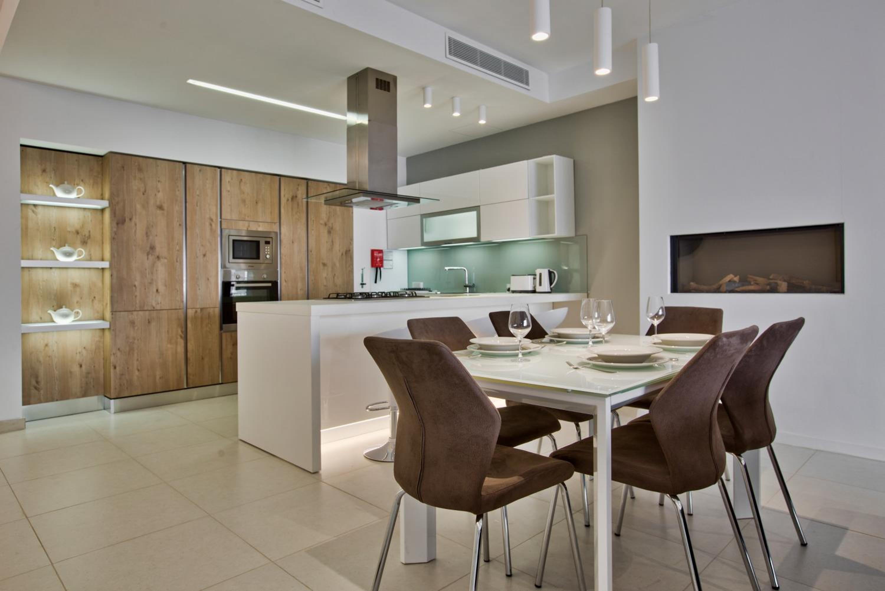 Malta's stylish holiday home in Mellieha view 3