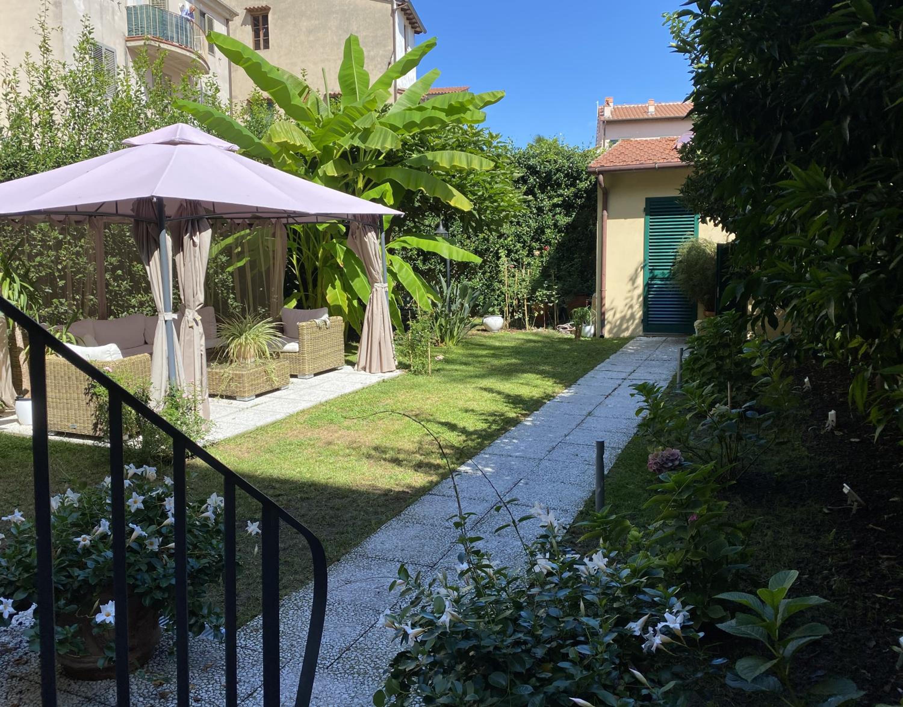 Palazzo Cini Luxury Rooms in Pisa - Image 5