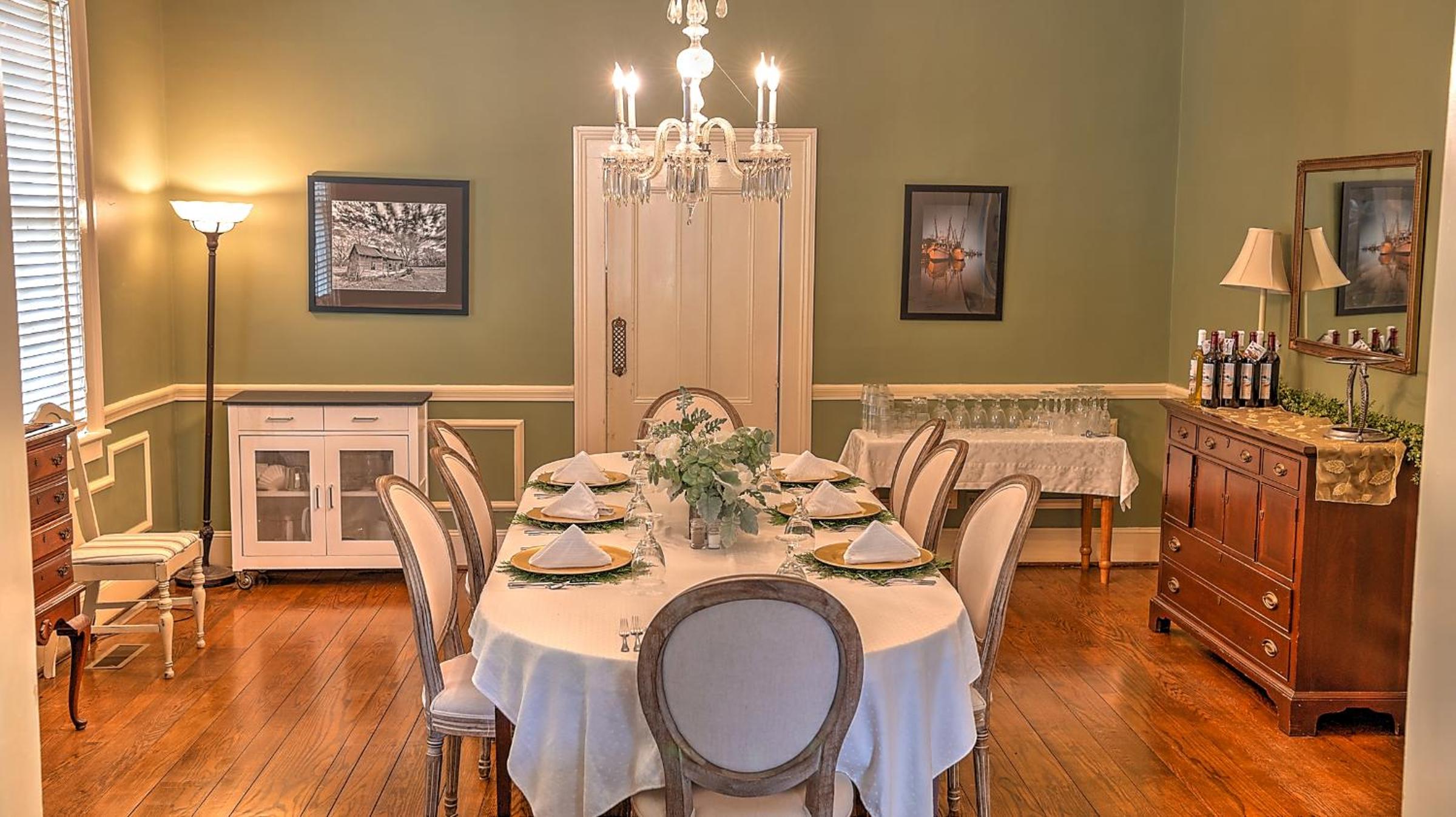 Open Gates Bed  Breakfast - Property Image 1