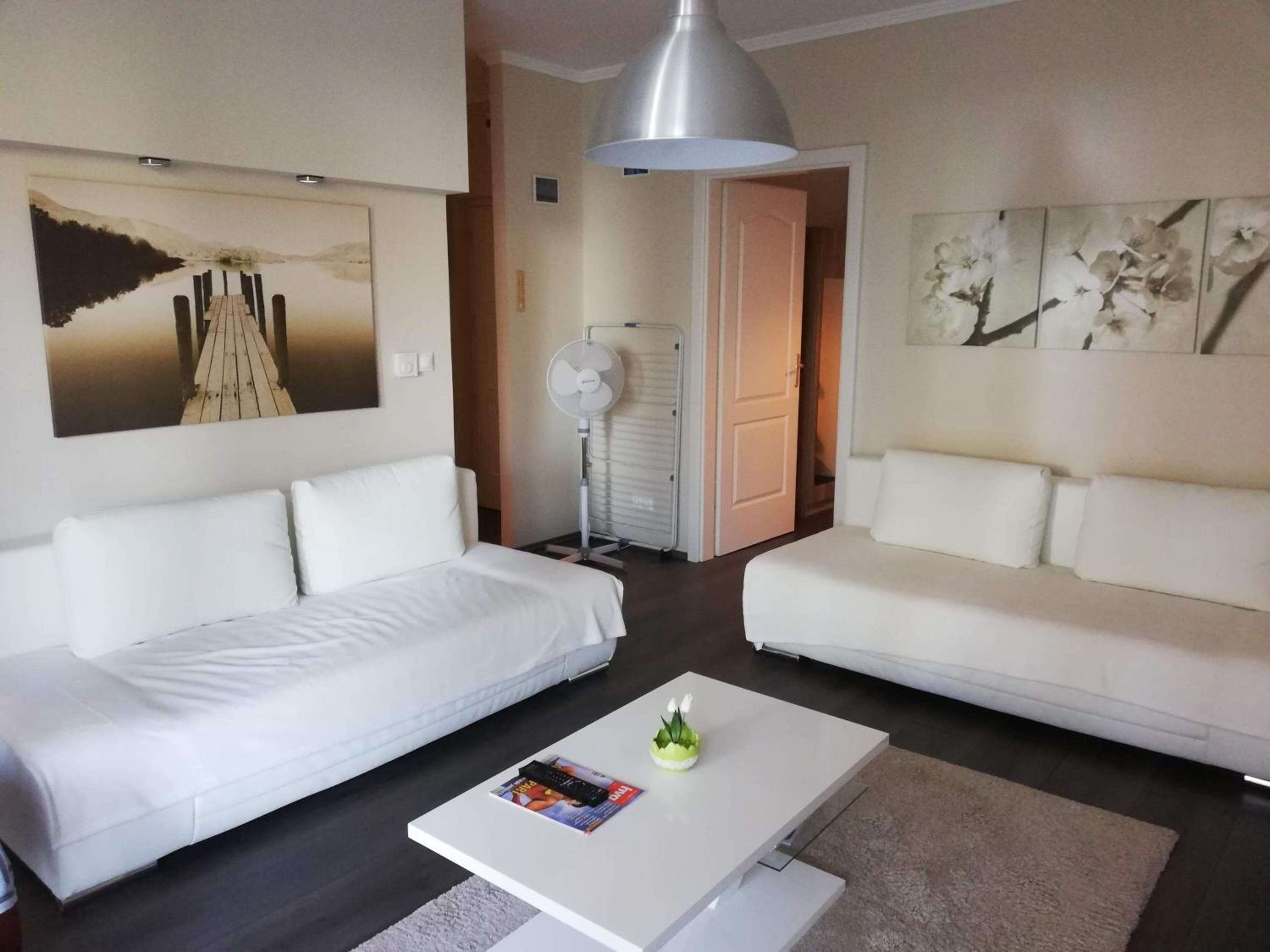 Viktória Apartman Lux White Siófok view 3