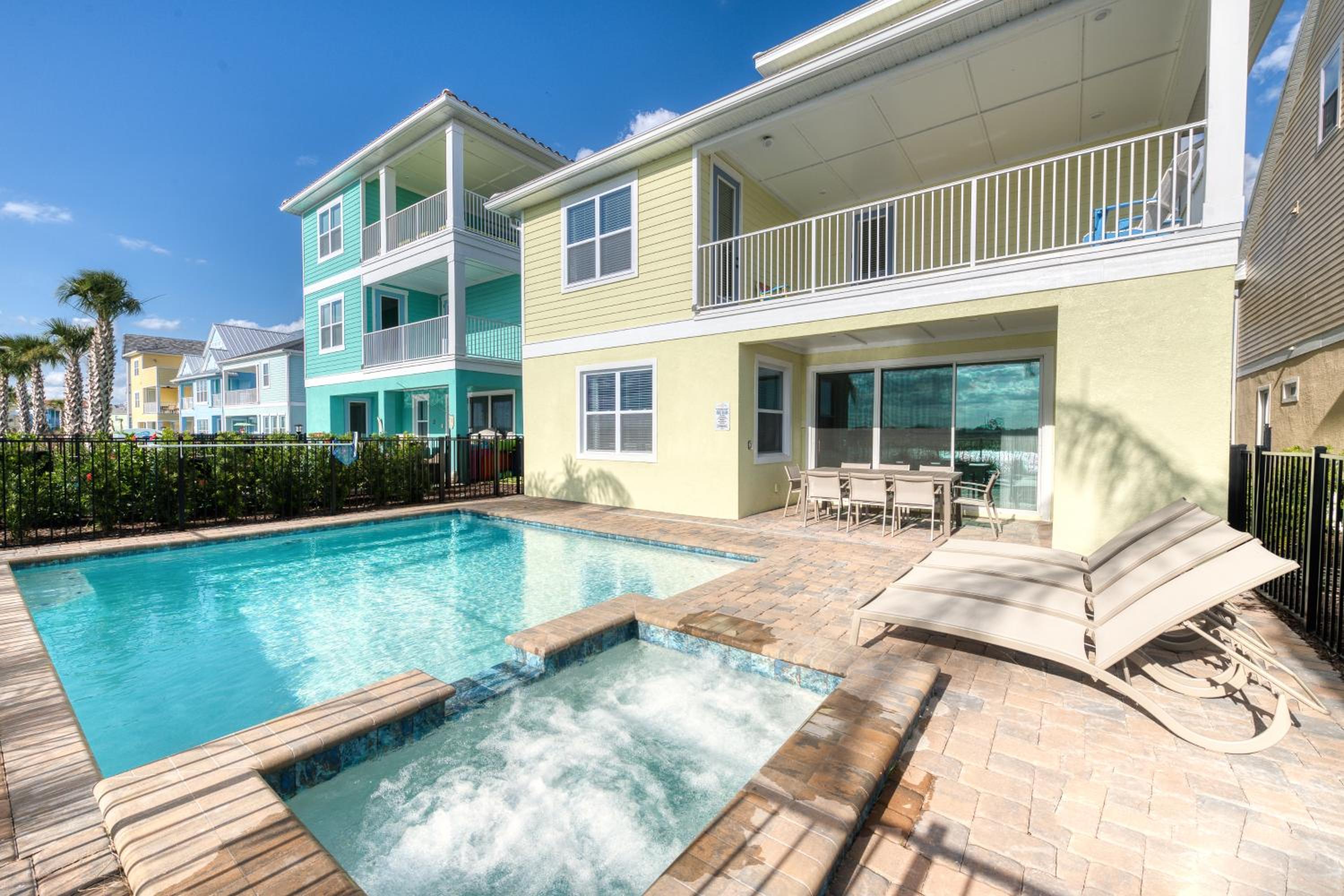Margaritaville Resort Orlando with H2O Waterpark