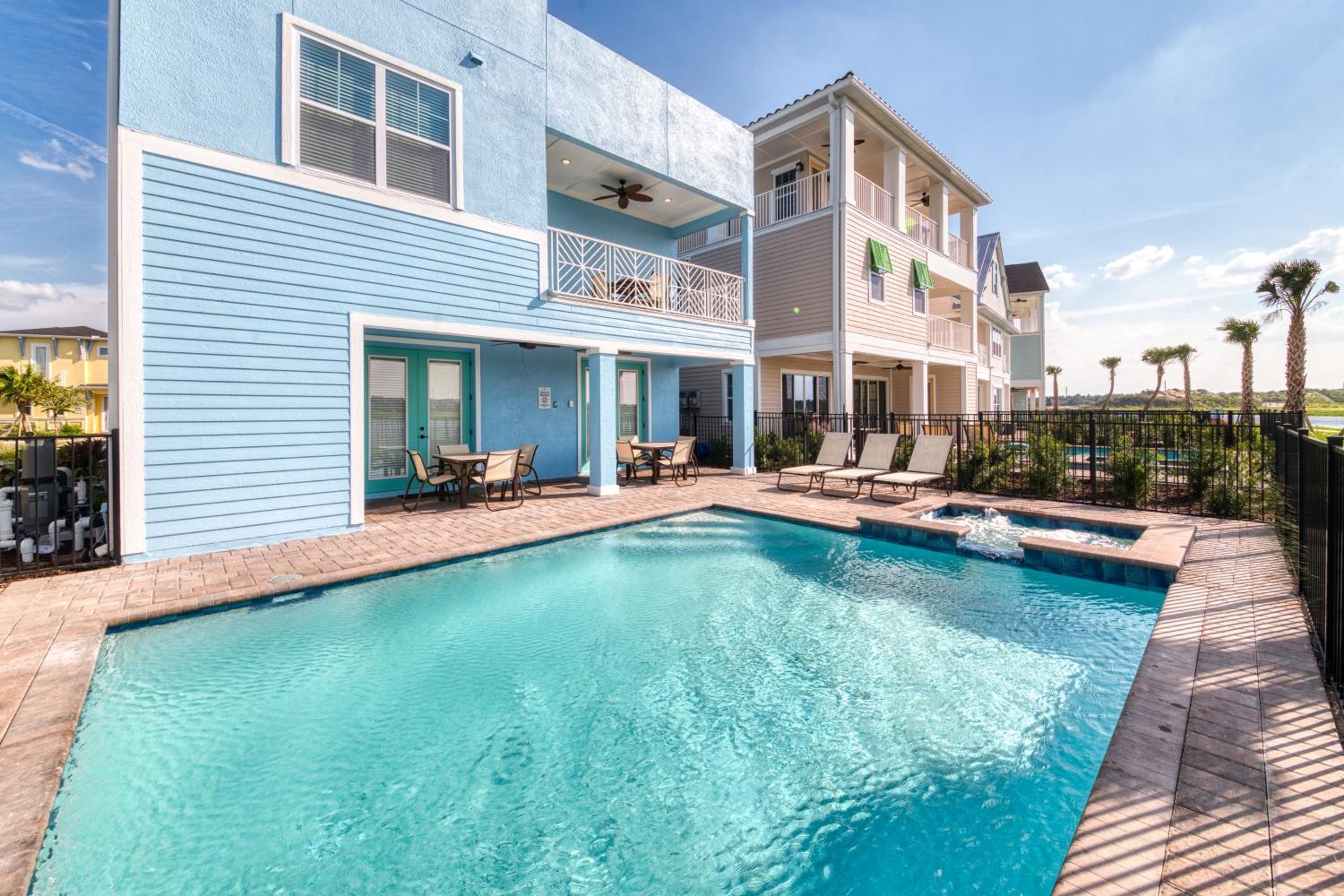 Margaritaville Resort Orlando with H2O Waterpark