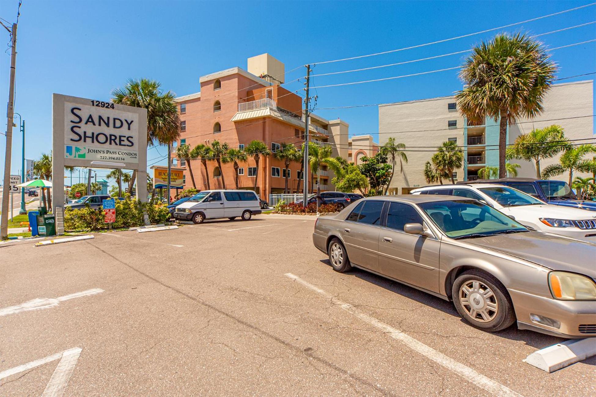 Direct Beachfront 1b 1b Corner - Sandy Shores #301