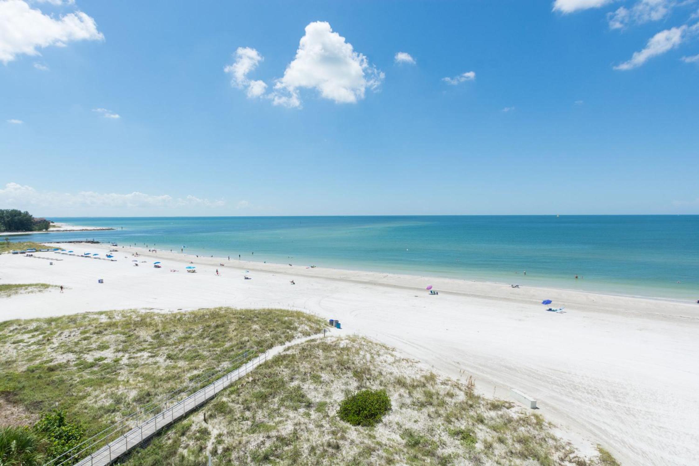 Top Floor Direct Beachfront - Madeira Norte #510 view 2