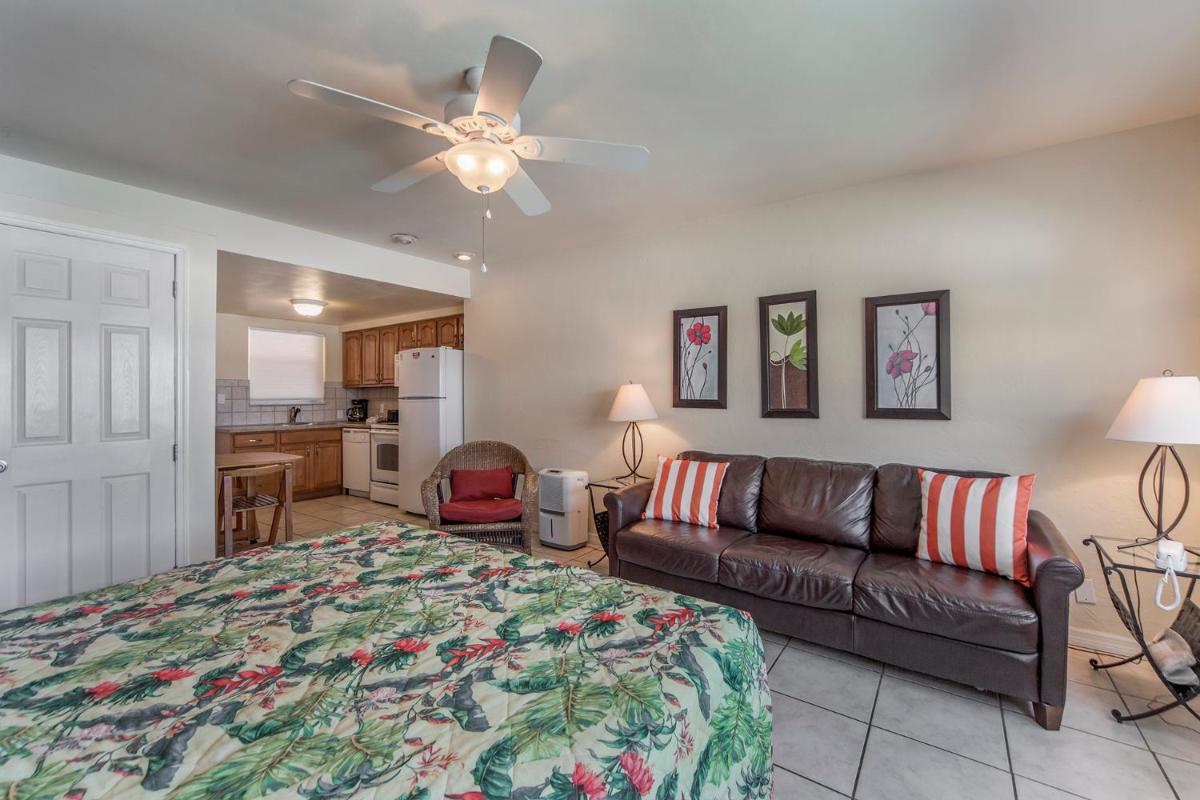 117 Surf Song Resort