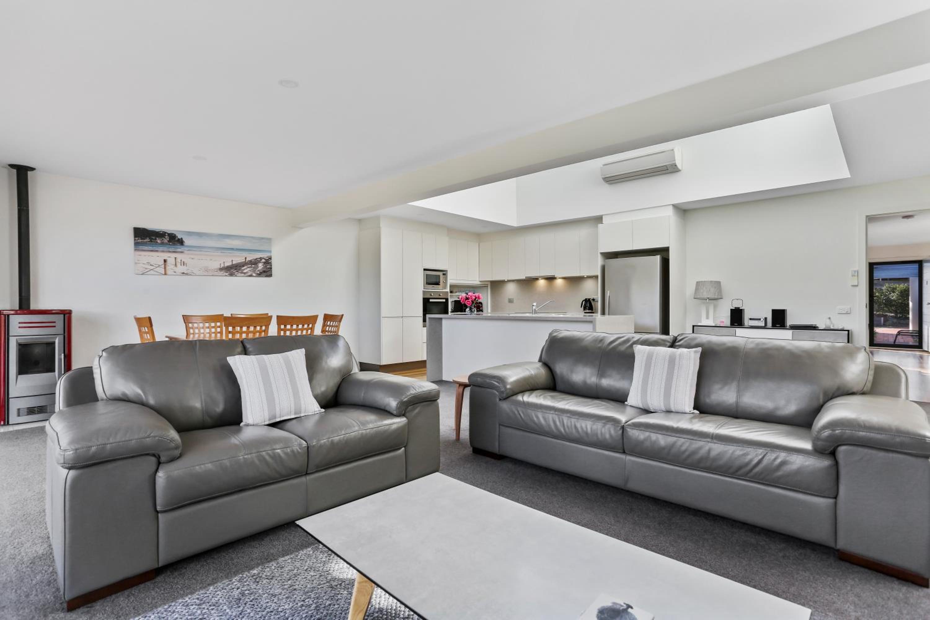 Tura Beach Golf Stays