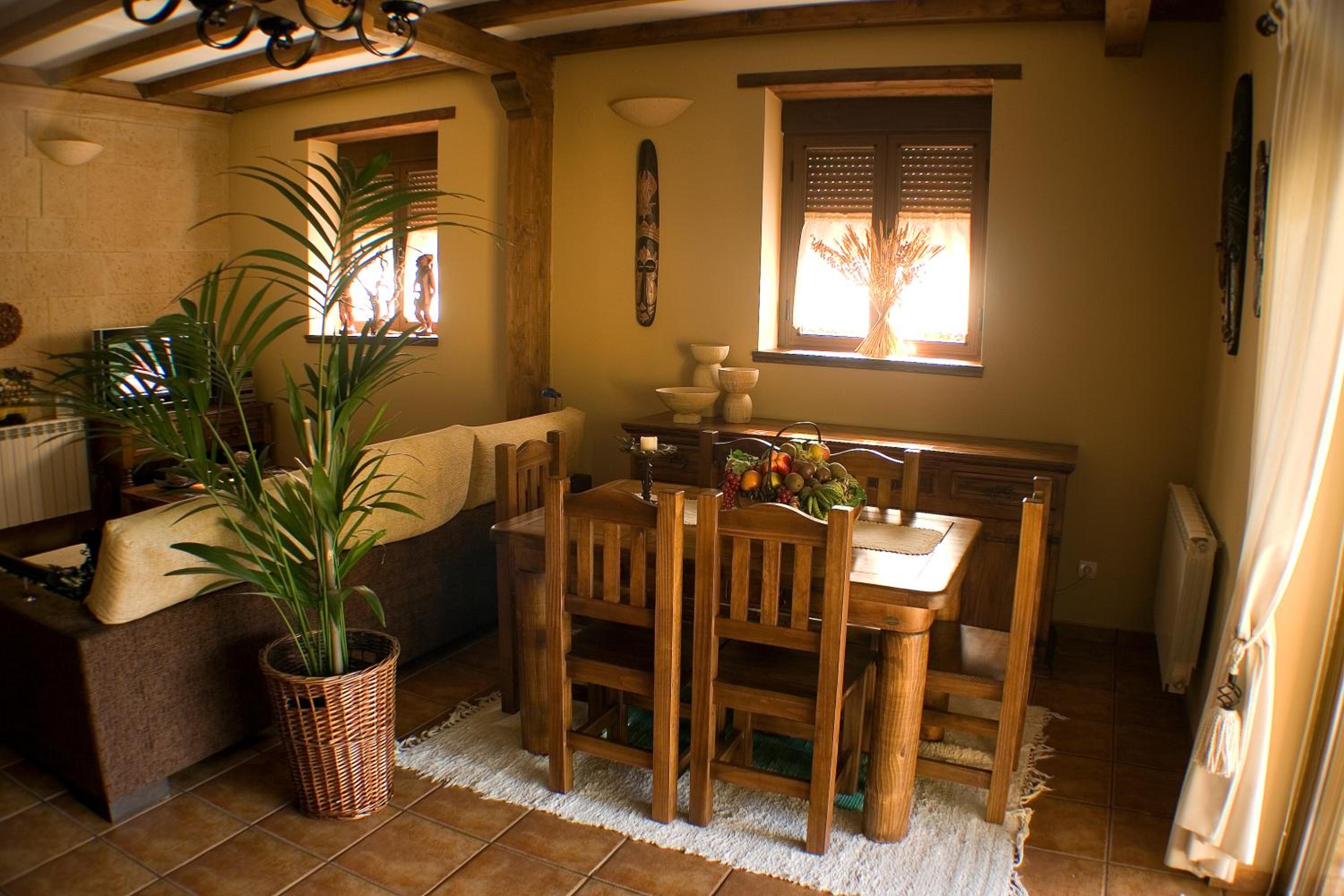 CASA ALTOBIERZO, 9 Habitaciones y 9 BAÑOS