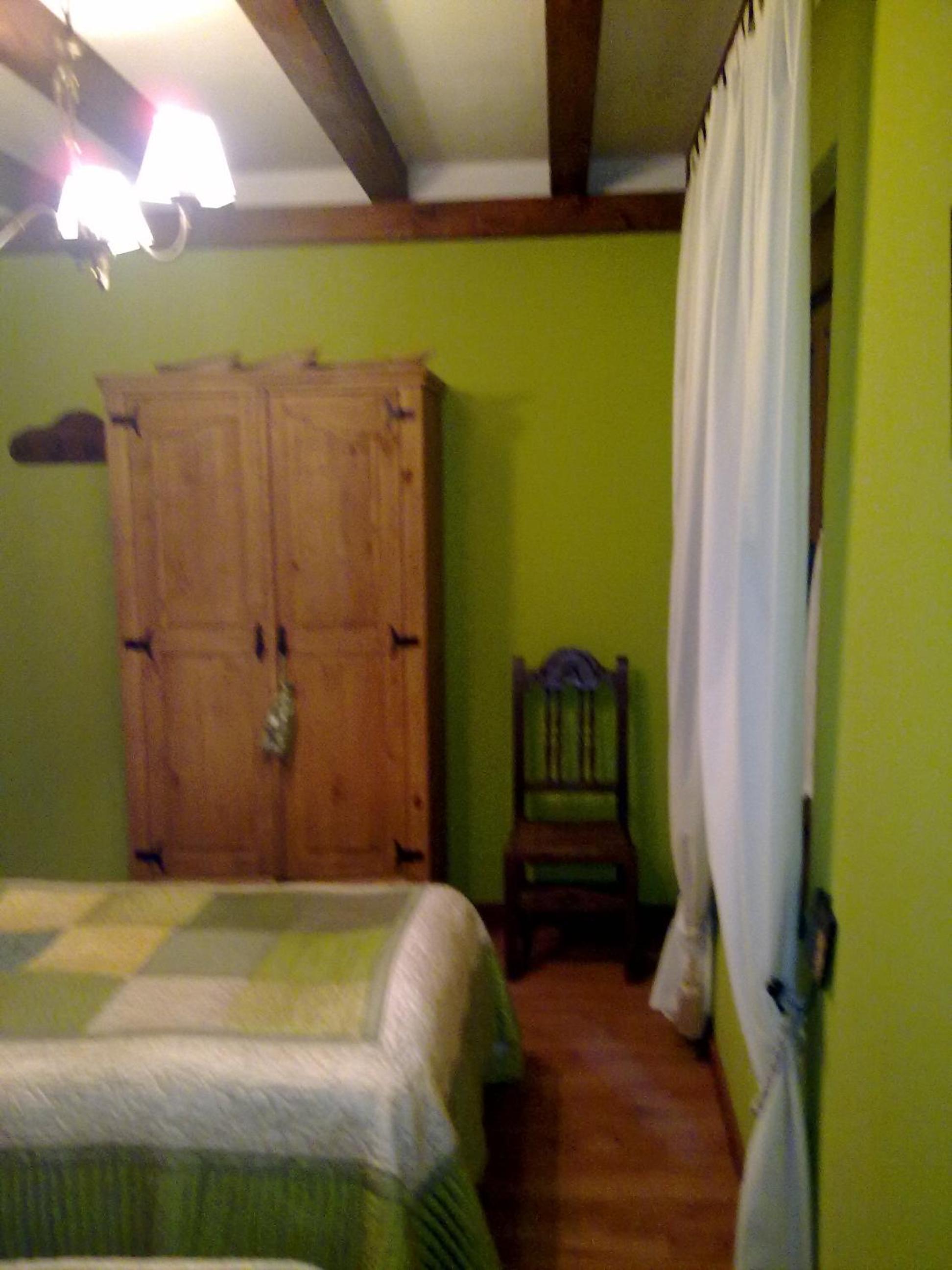 CASA ALTOBIERZO, 9 Habitaciones y 9 BAÑOS