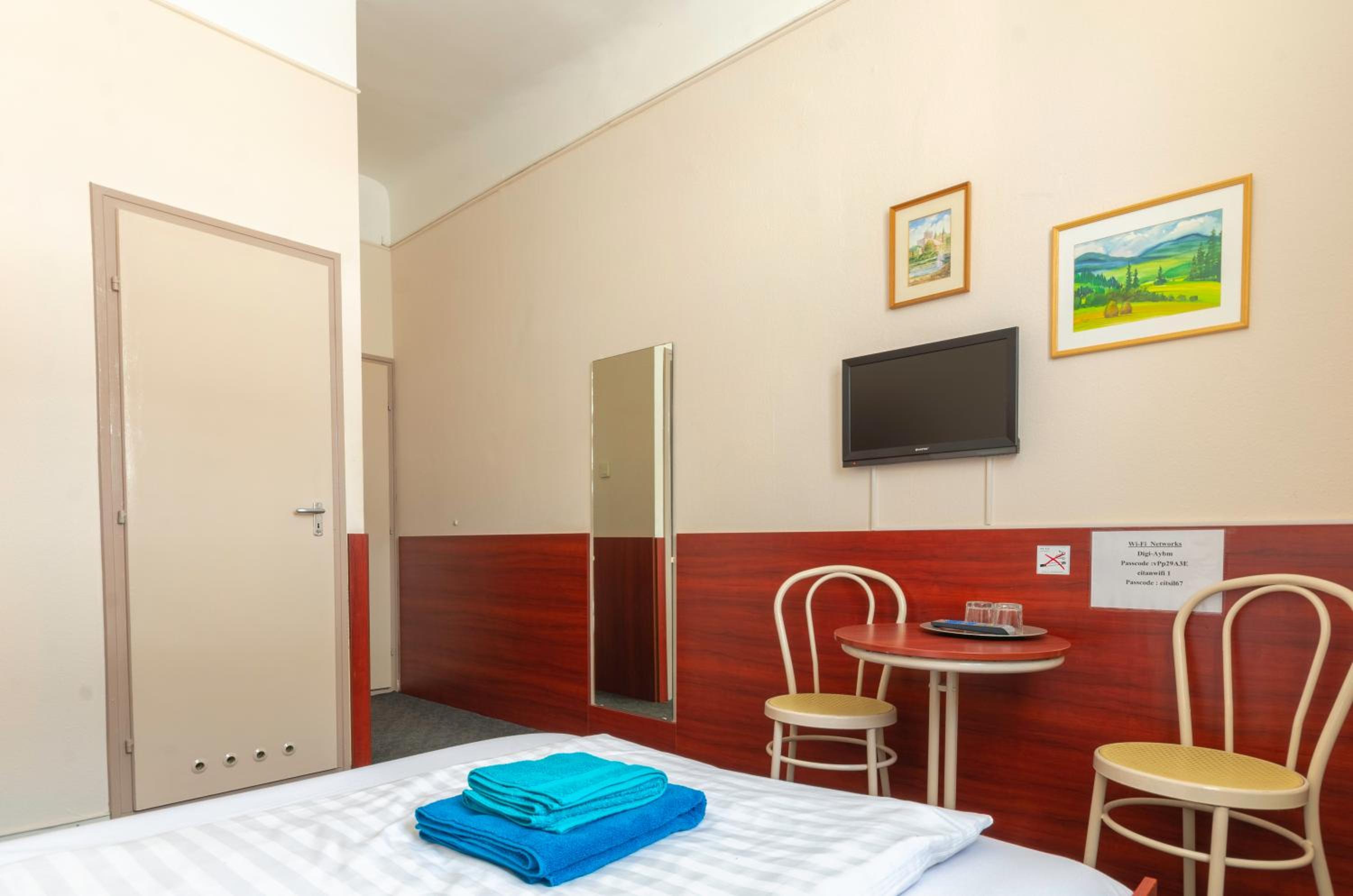 Eitans Guesthouse
