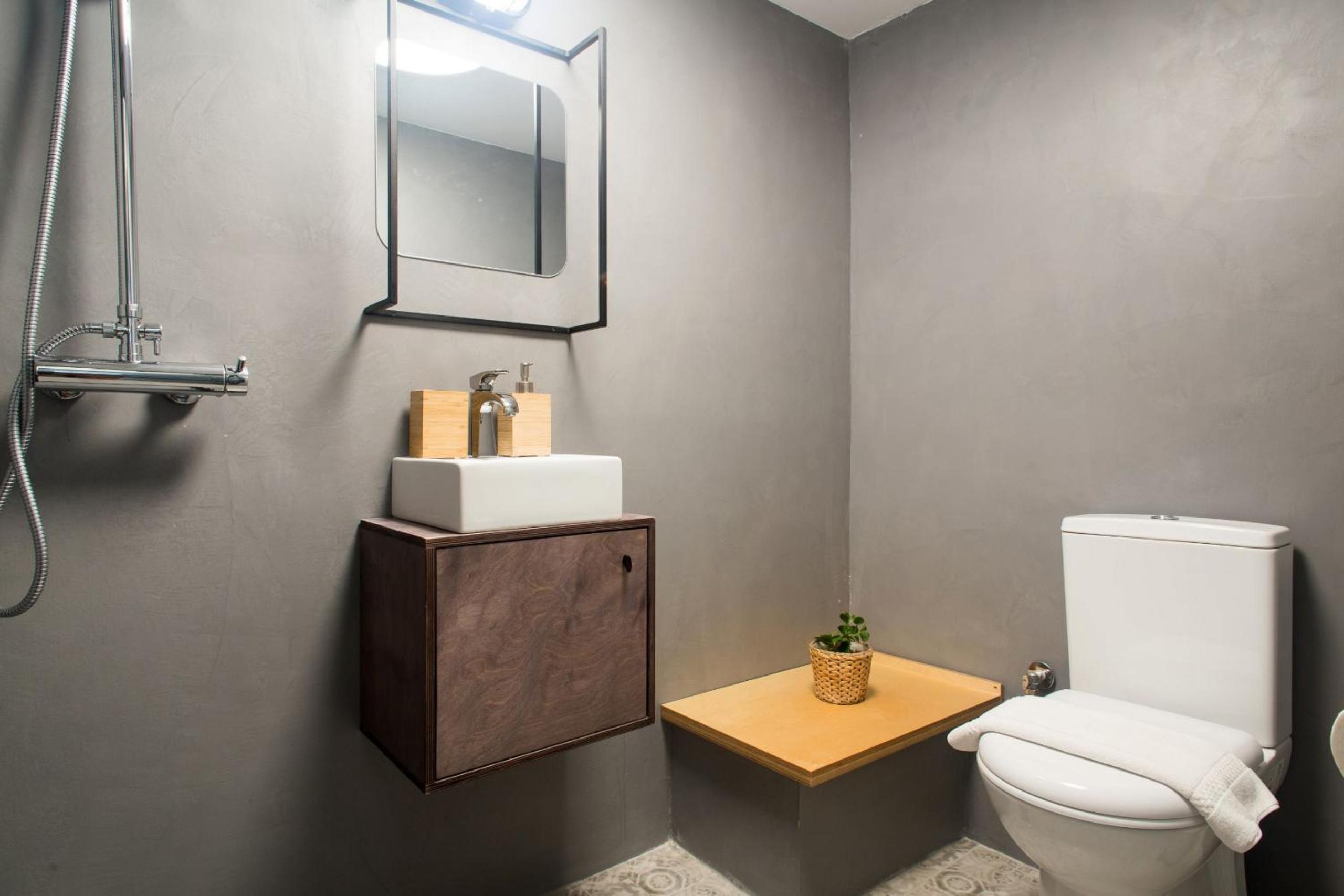 Soho Apartments by Olala Homes
