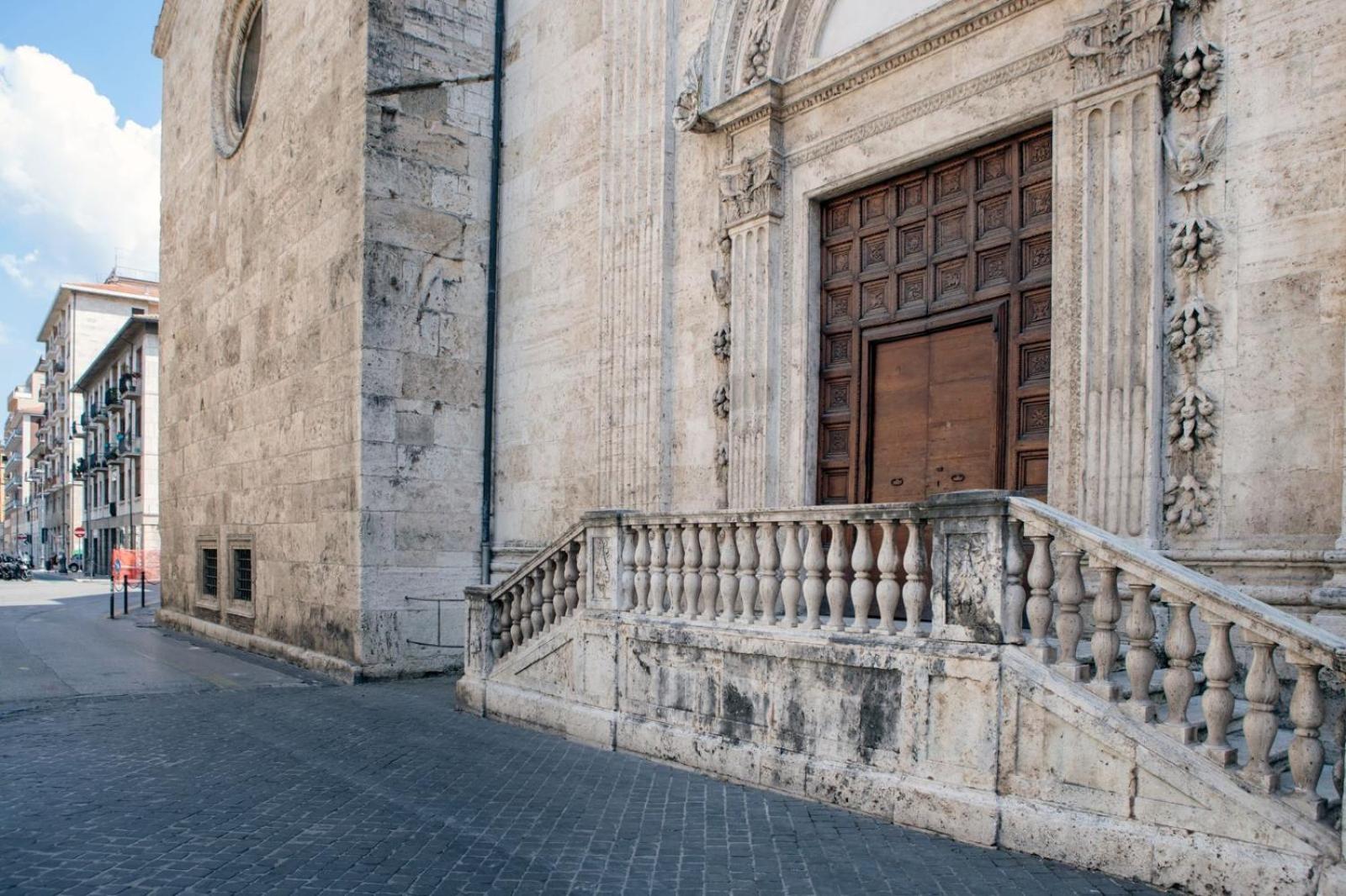 Porta della Musa view 3