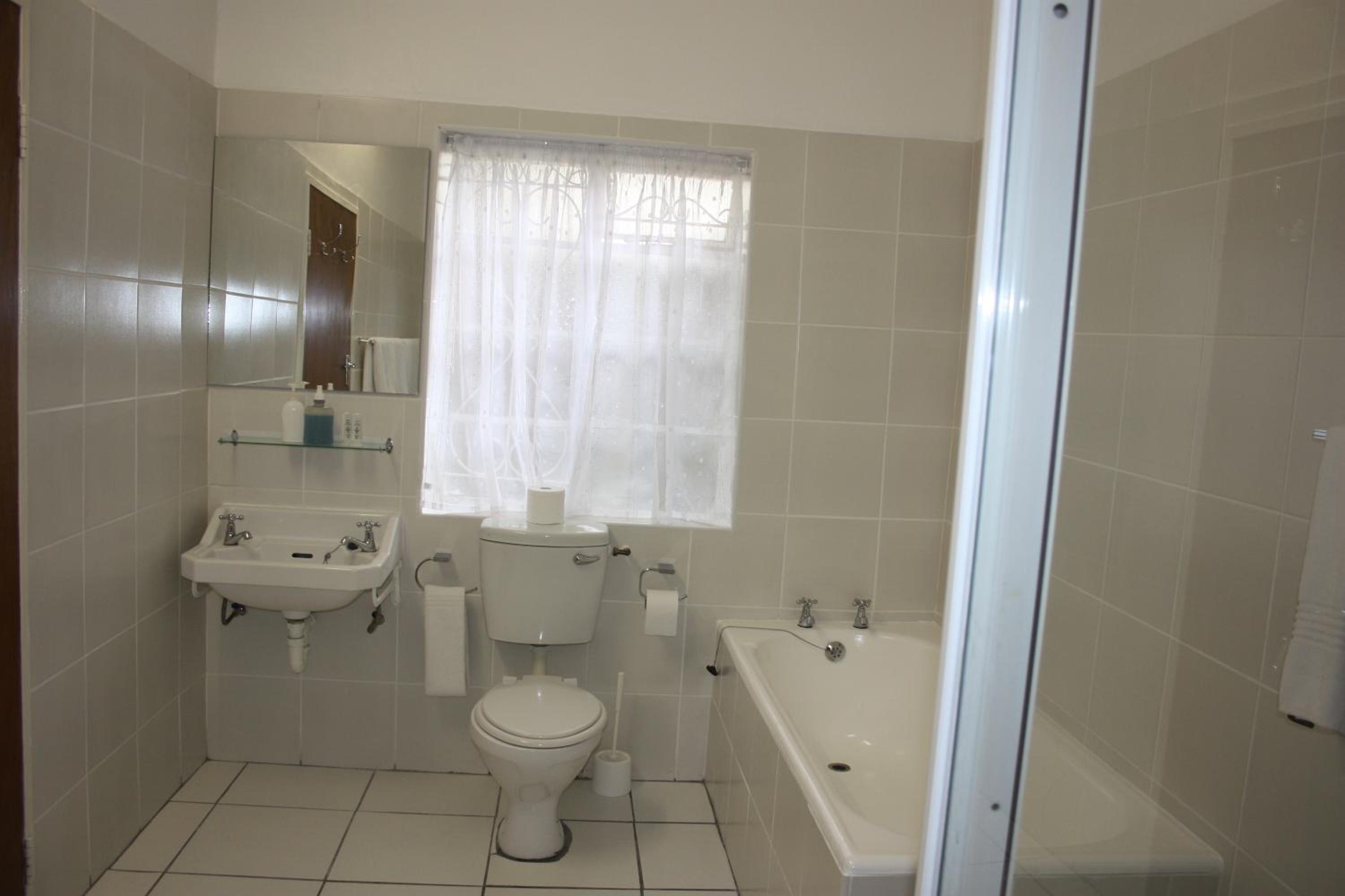Karoopark Guest House, photo 60