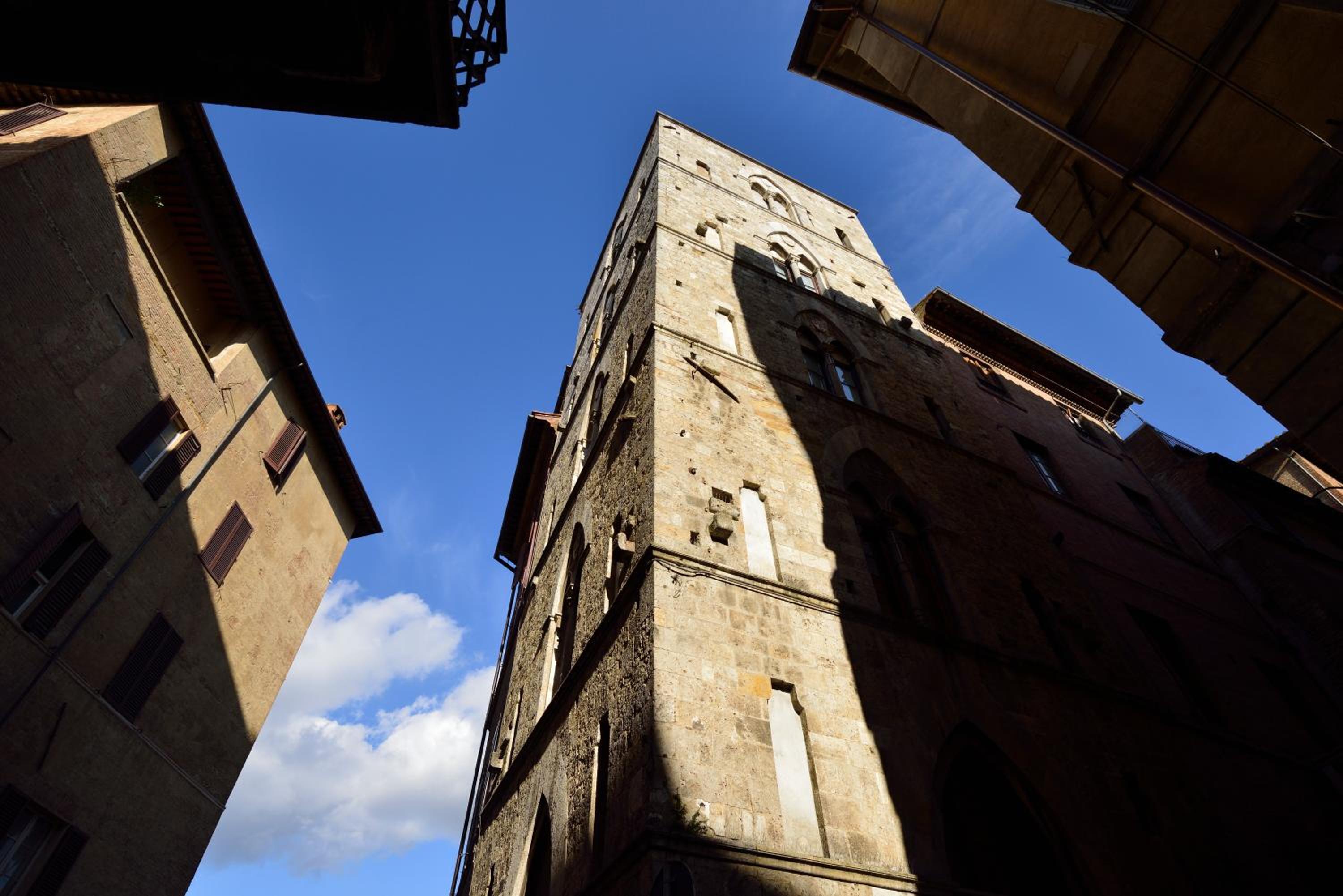 Piazza del Campo Honeymoon Suite view 3