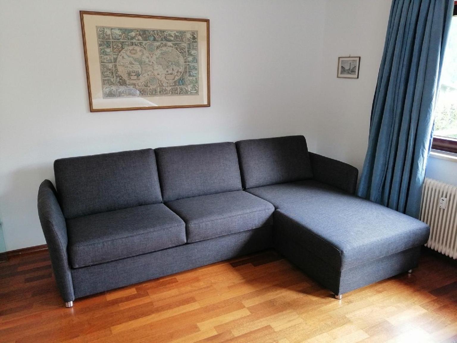Zur sonnigen, eleganten Kuh