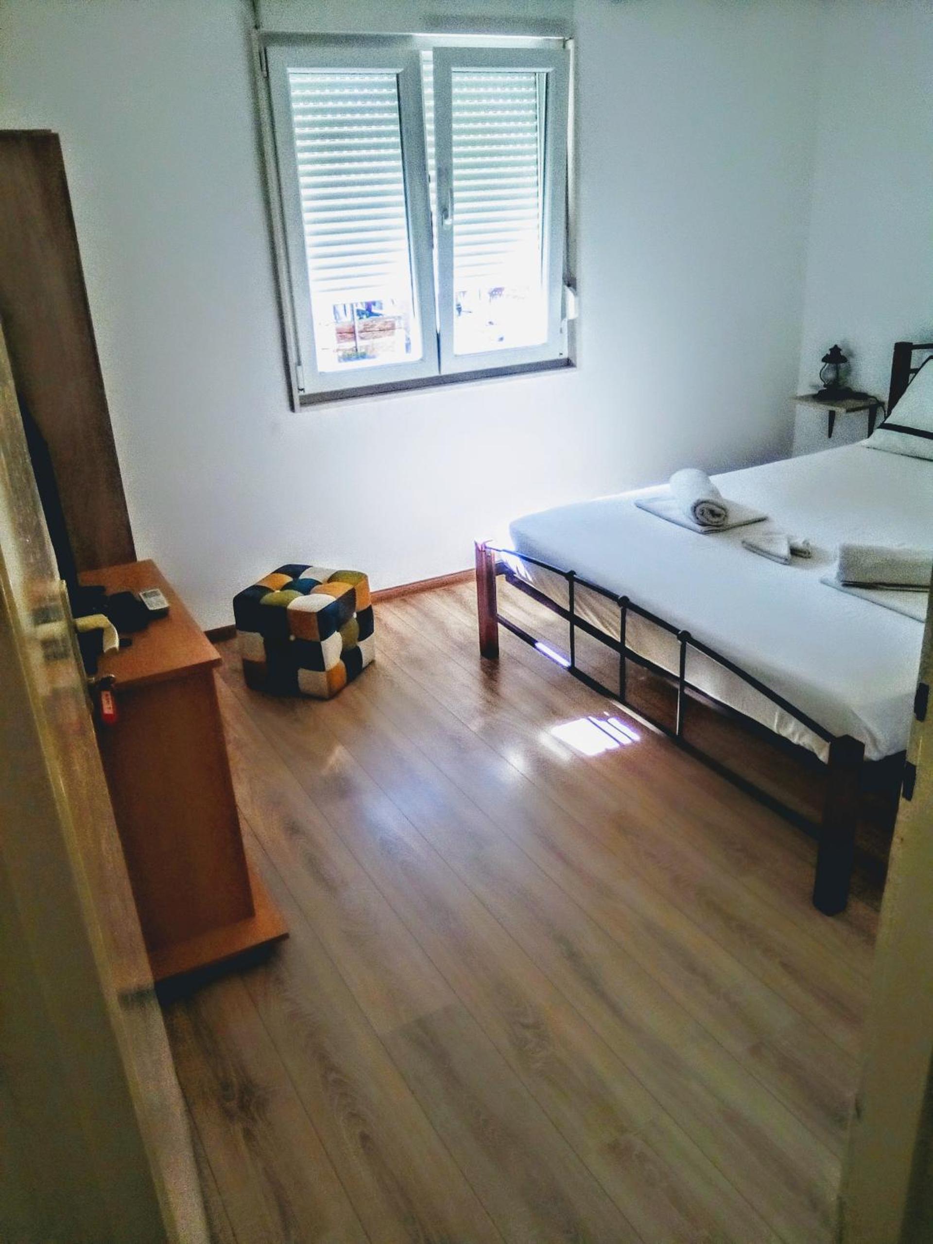 Photo 37