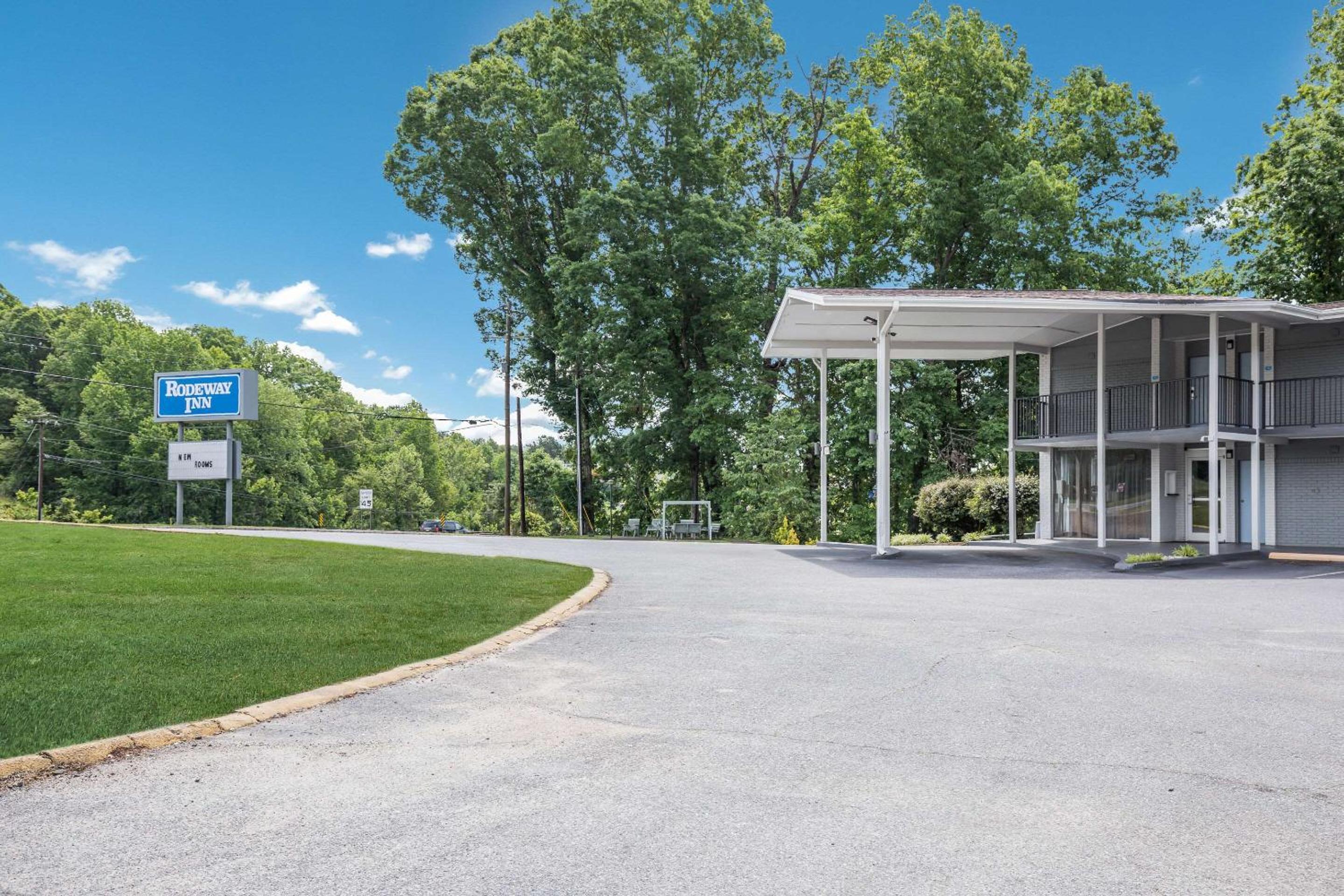 Rodeway Inn Anderson North - Clemson view 5