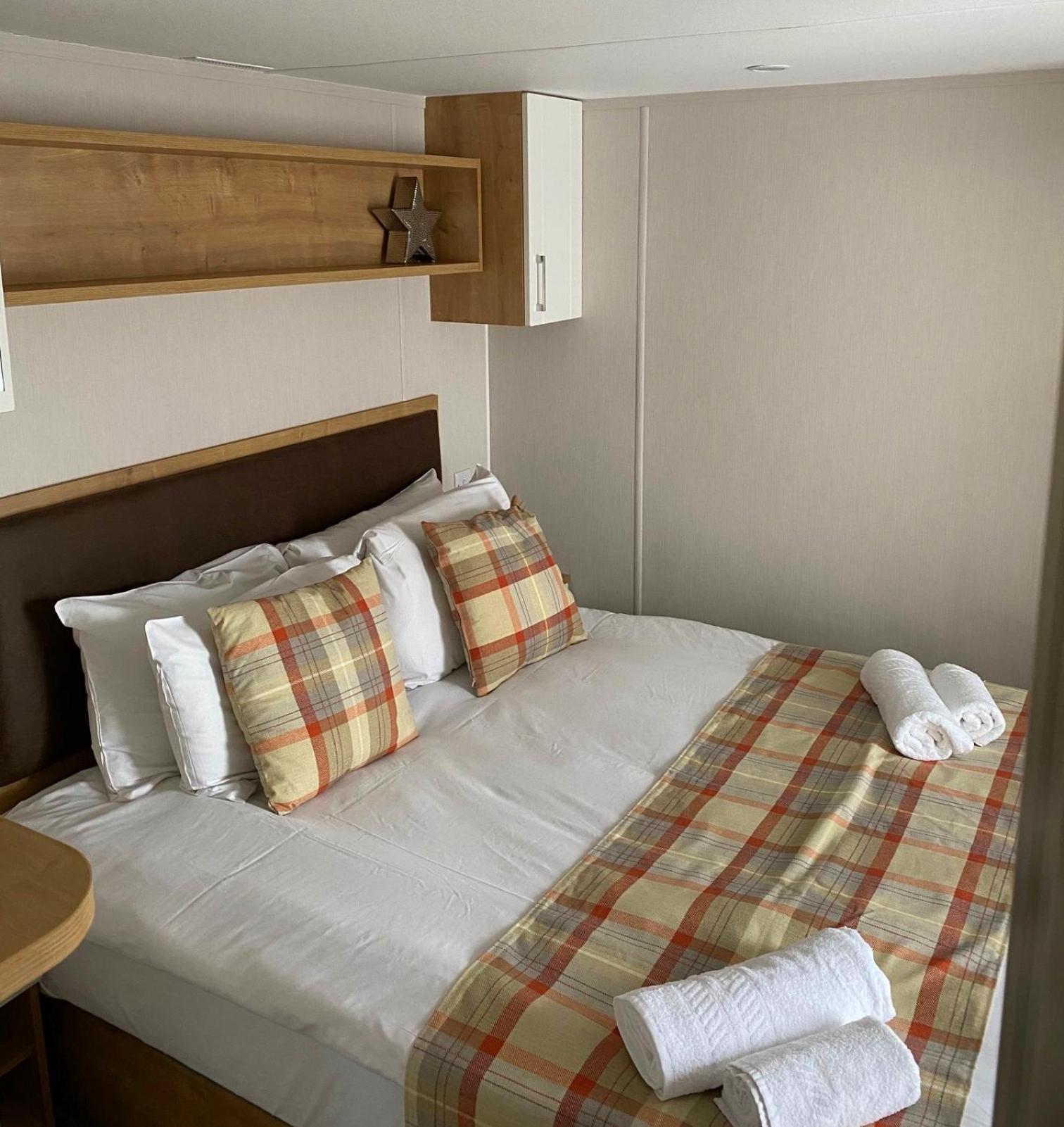 Rotherham Vacations - Gulliver's Valley, M1, JCT 31 - Property Image 5