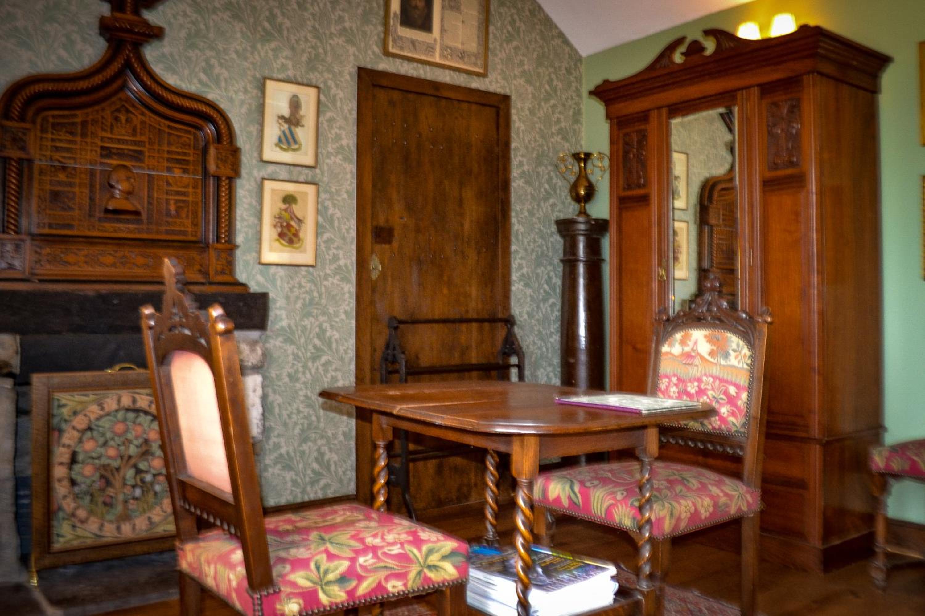 Photo 10